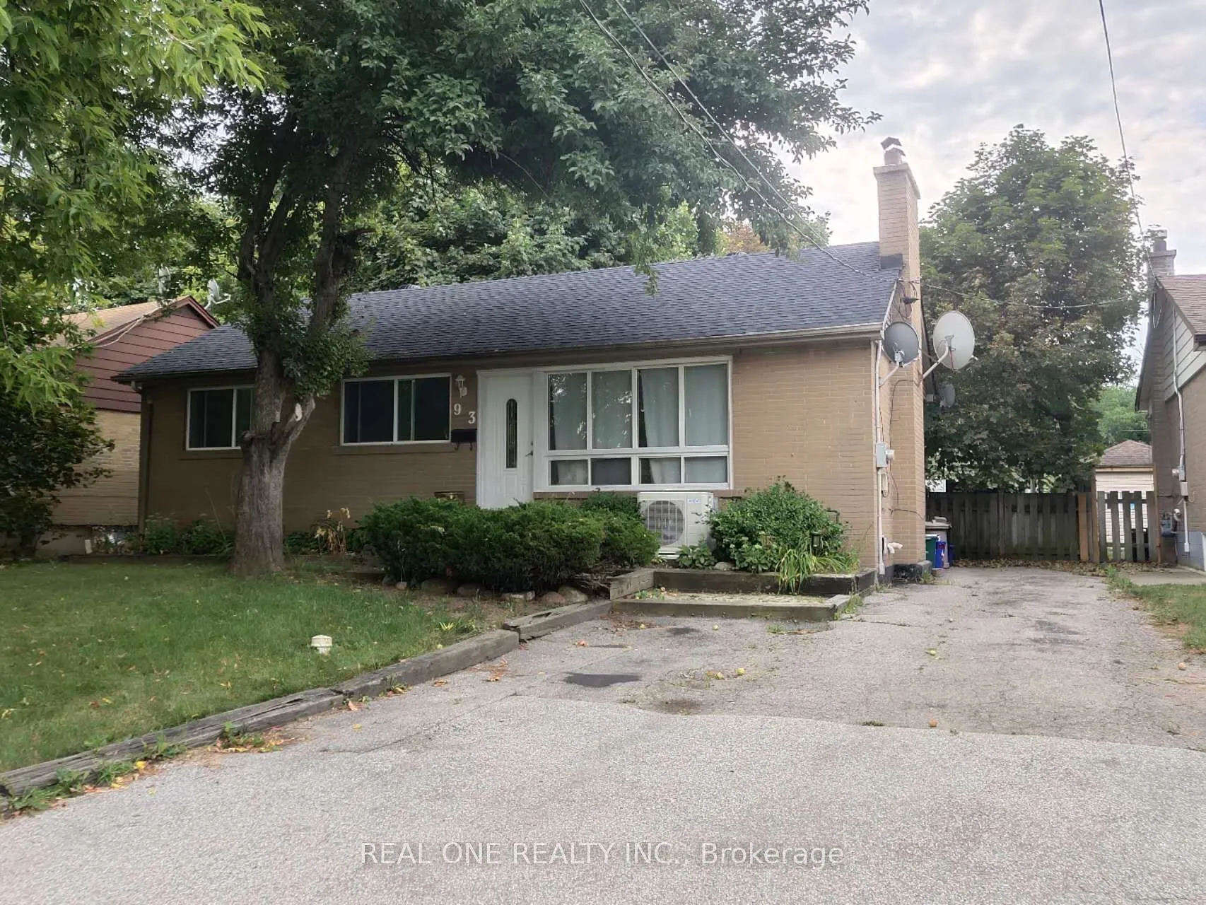 Detached Home For Lease | N13516688