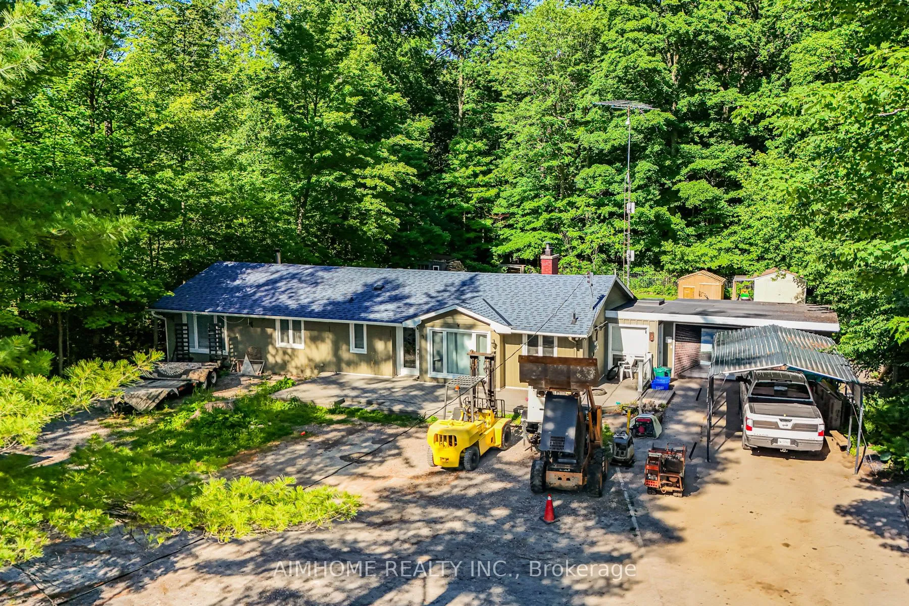 Detached Home For Sale | N13516988