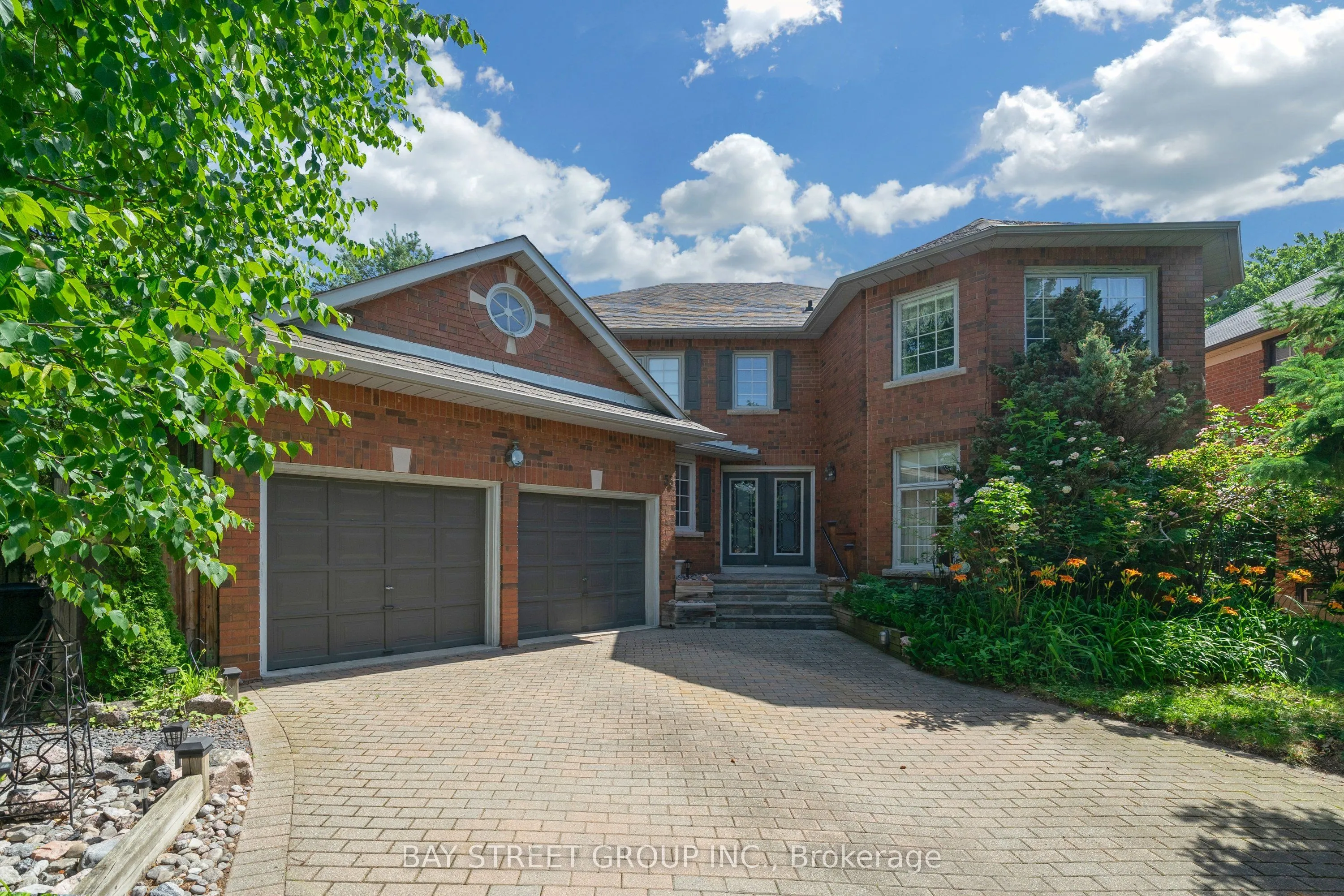 Detached Home For Sale | N13519278