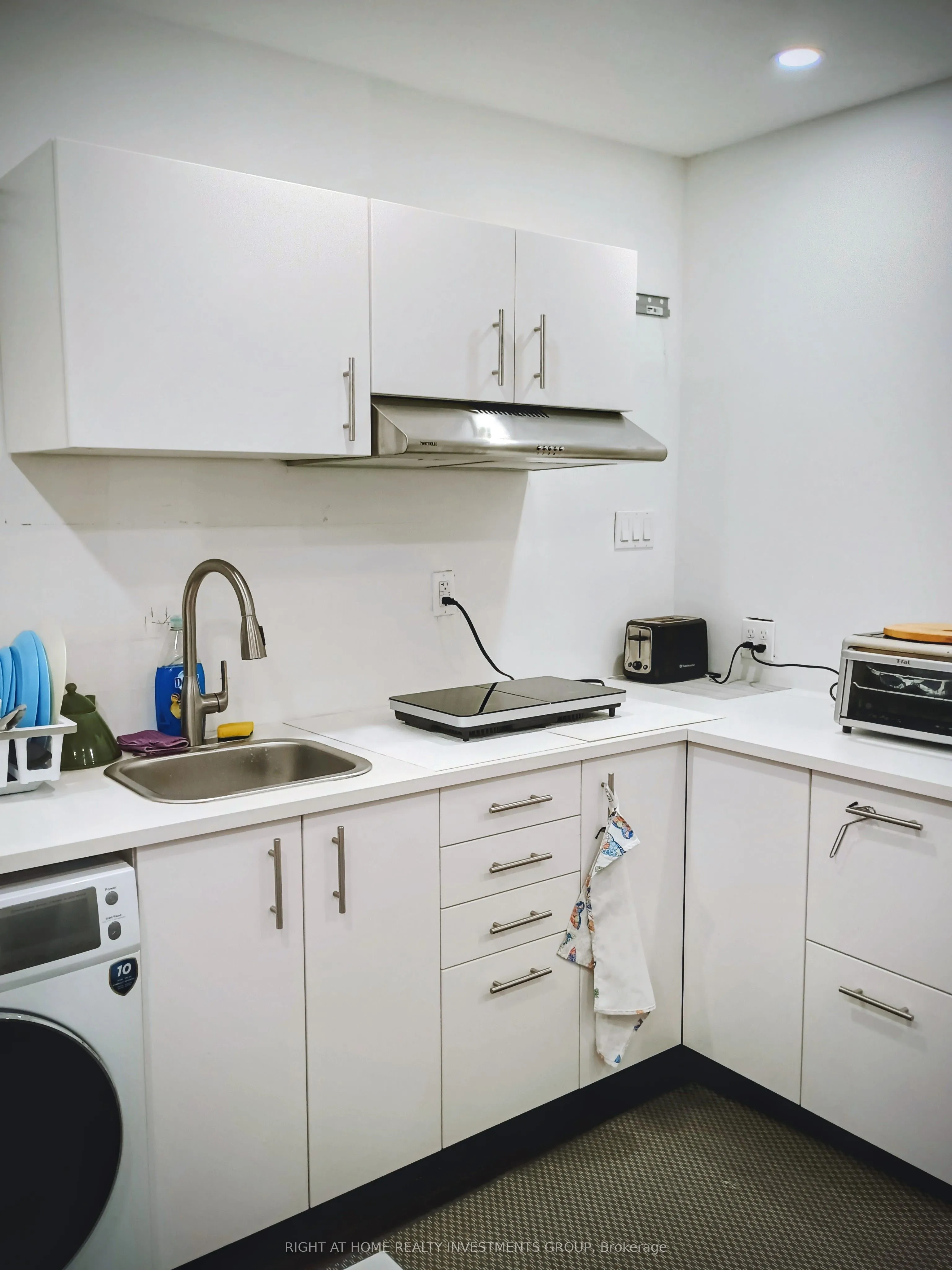 Detached Home For Lease | N13519836