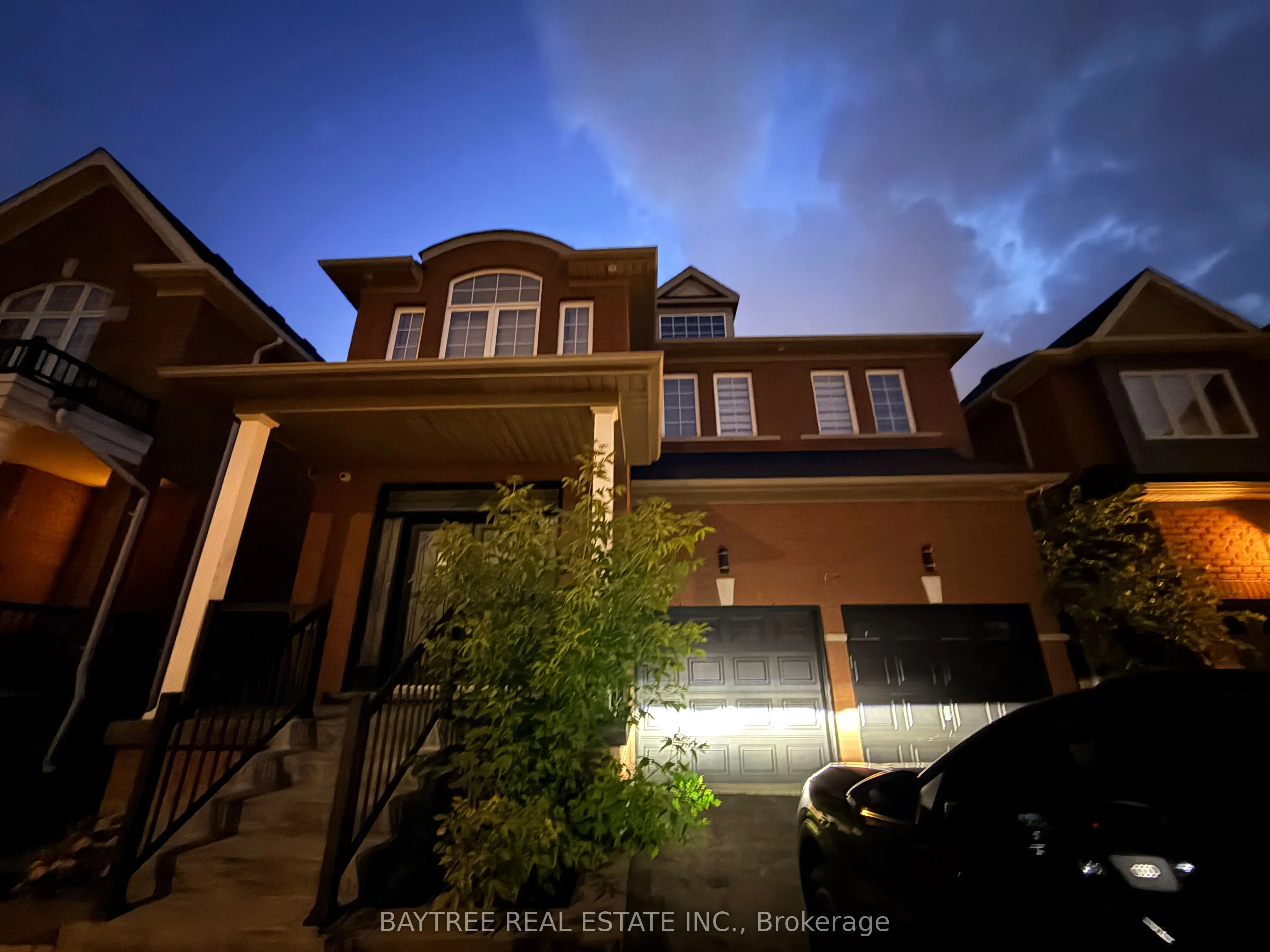 Detached Home For Sale | N13522032