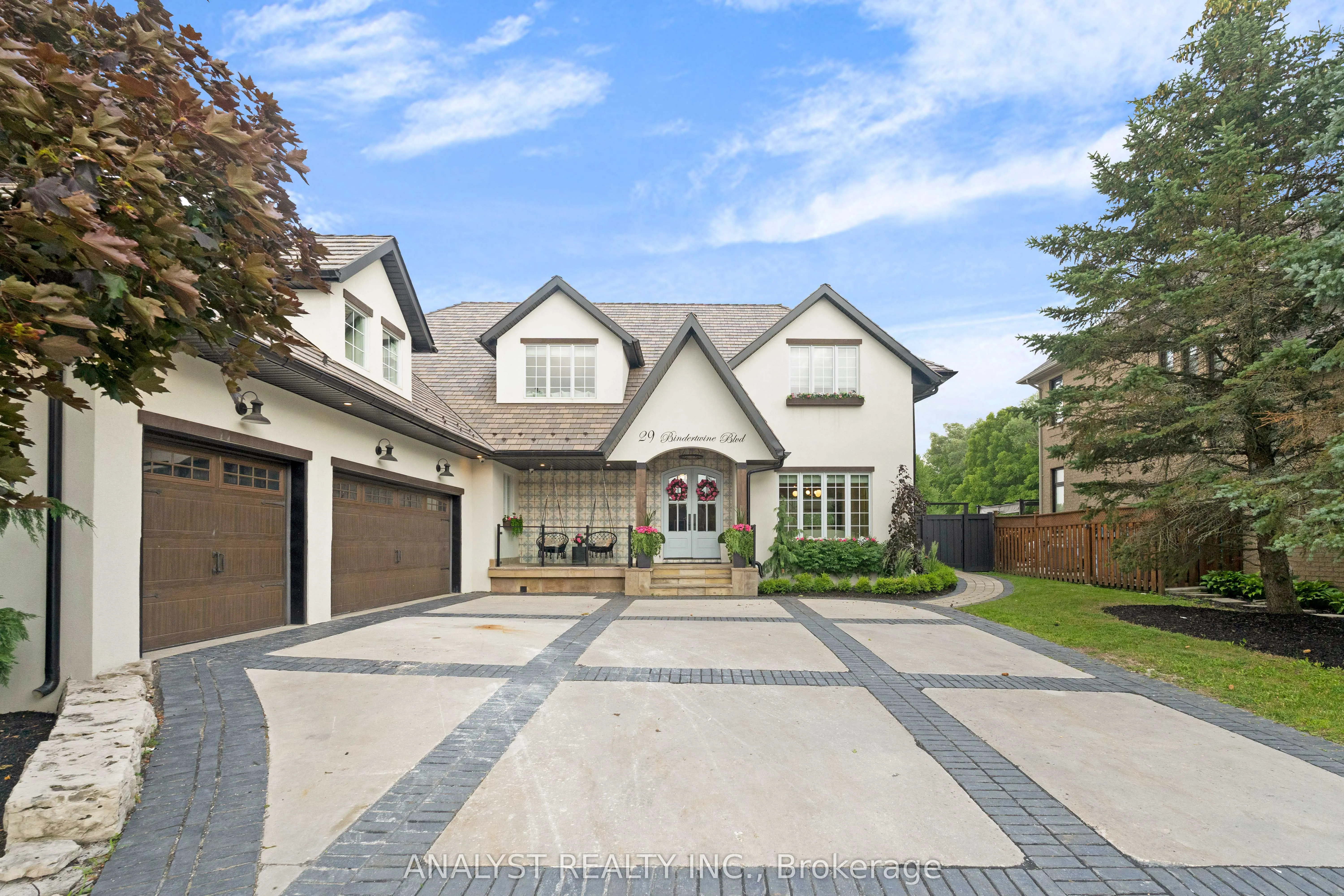Detached Home For Sale | N13522744