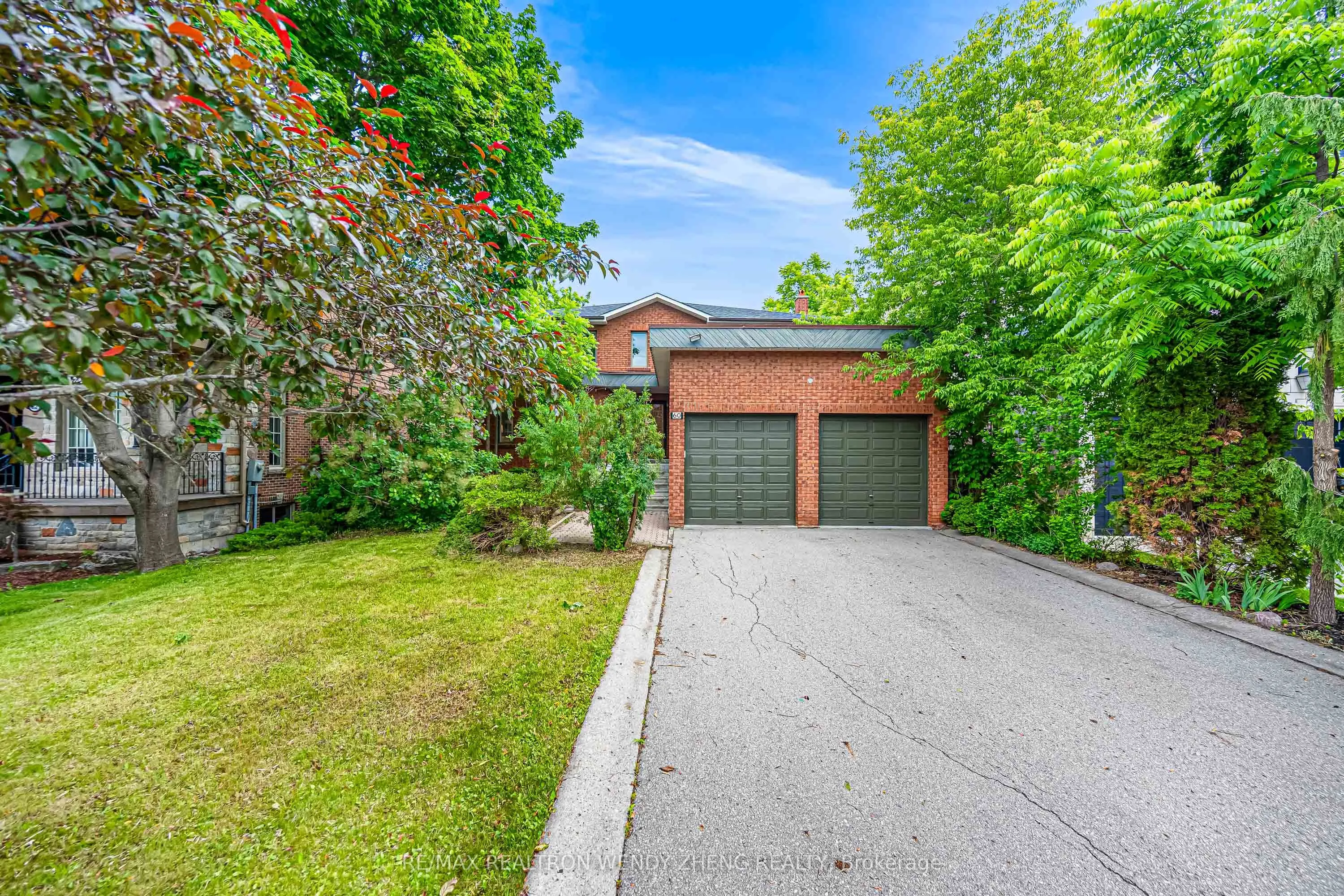 Detached Home For Sale | N13524344