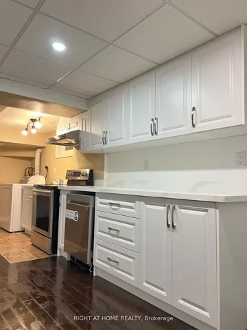 107 Sherwood Forest Drive Back Unit, Markham, ON L3P 1P9