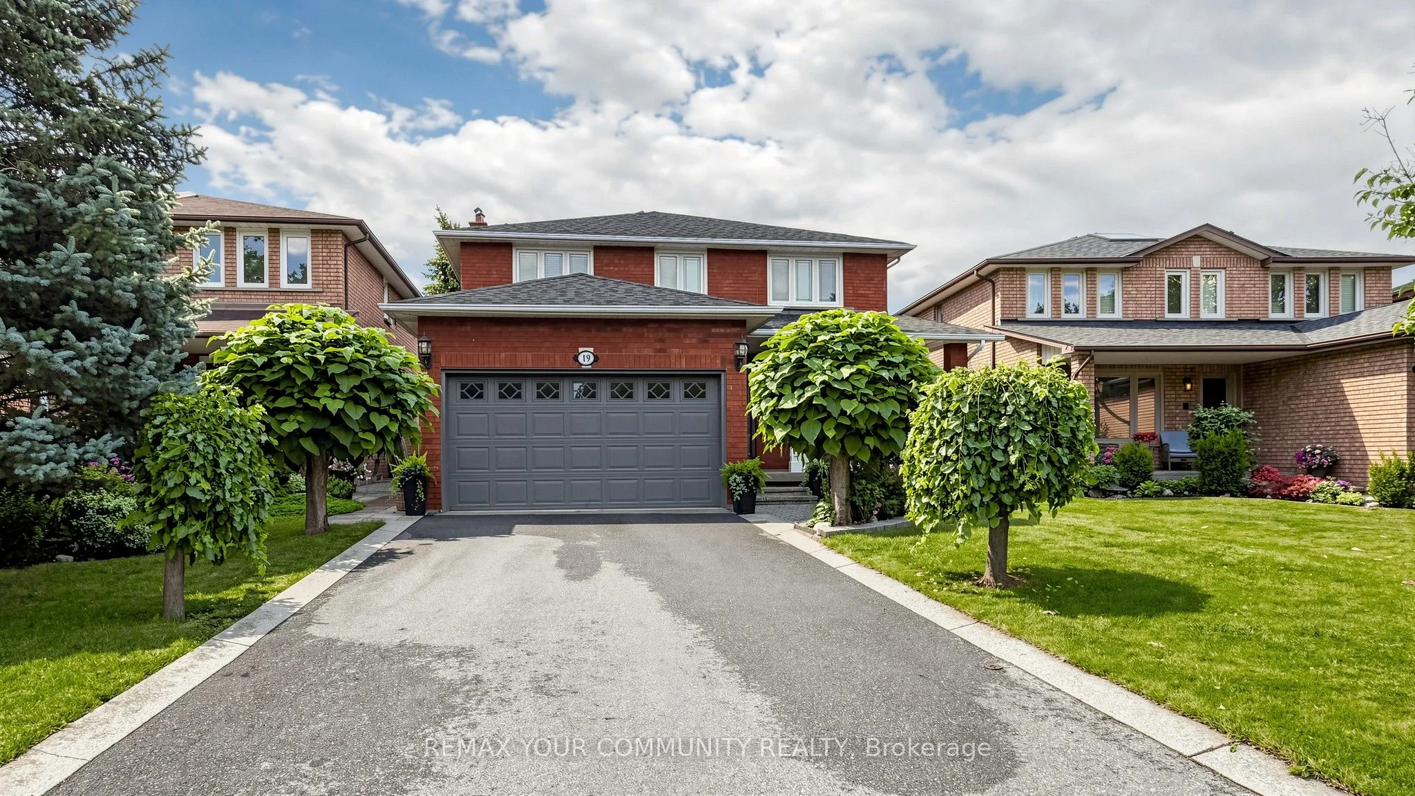 Detached Home For Sale | N13525348