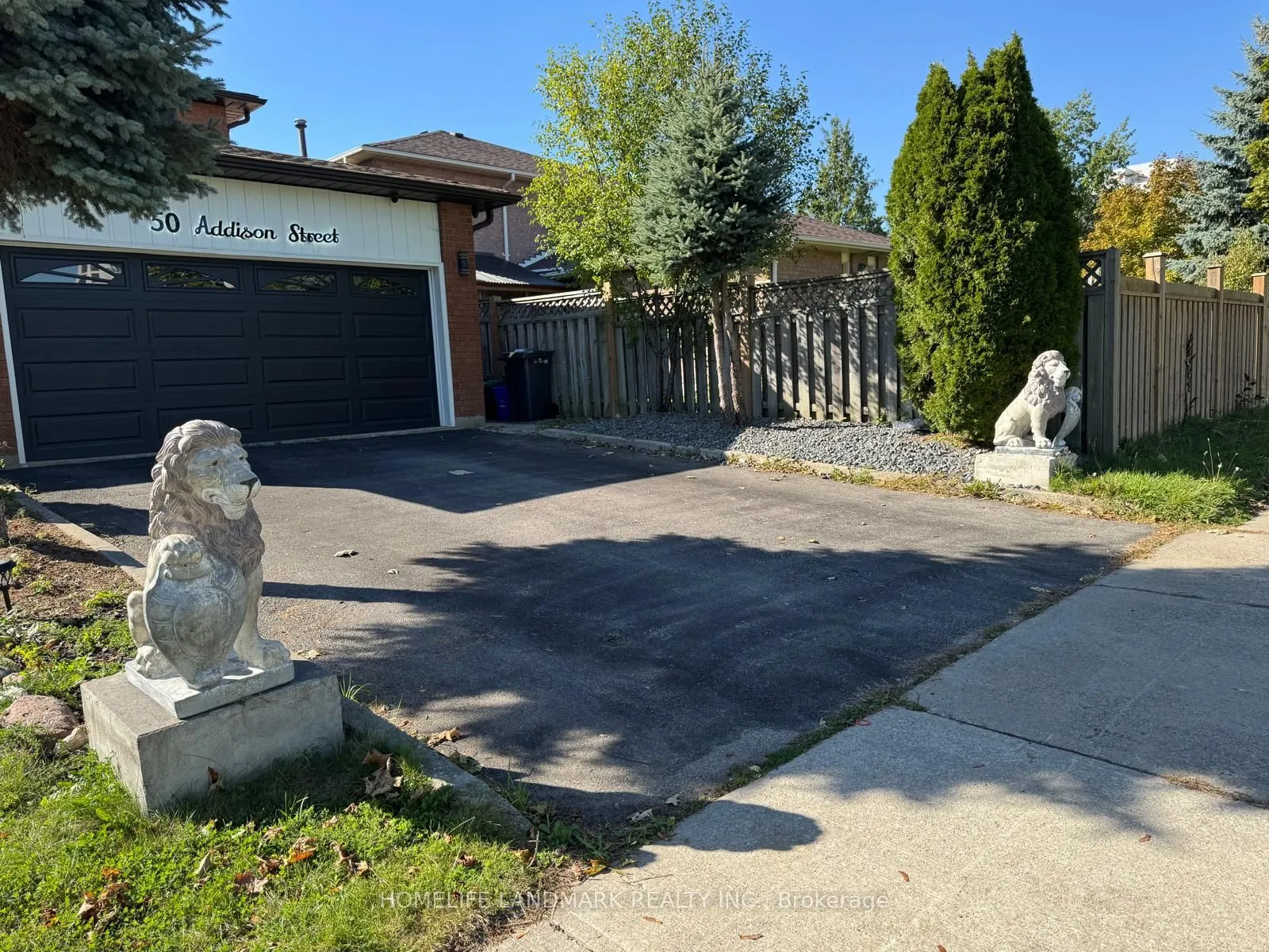 Detached Home For Lease | N13525356