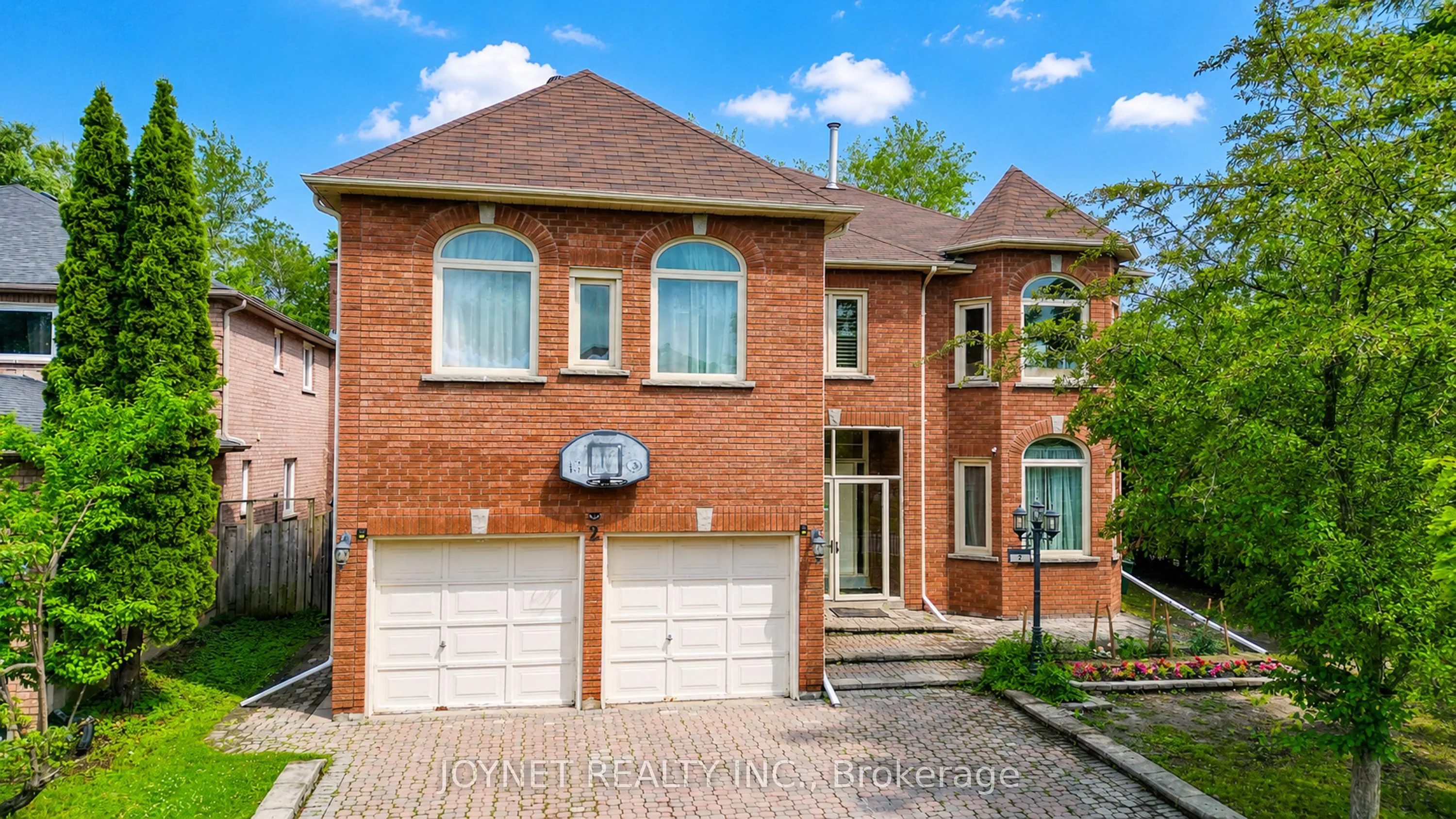 Detached Home For Sale | N13525990
