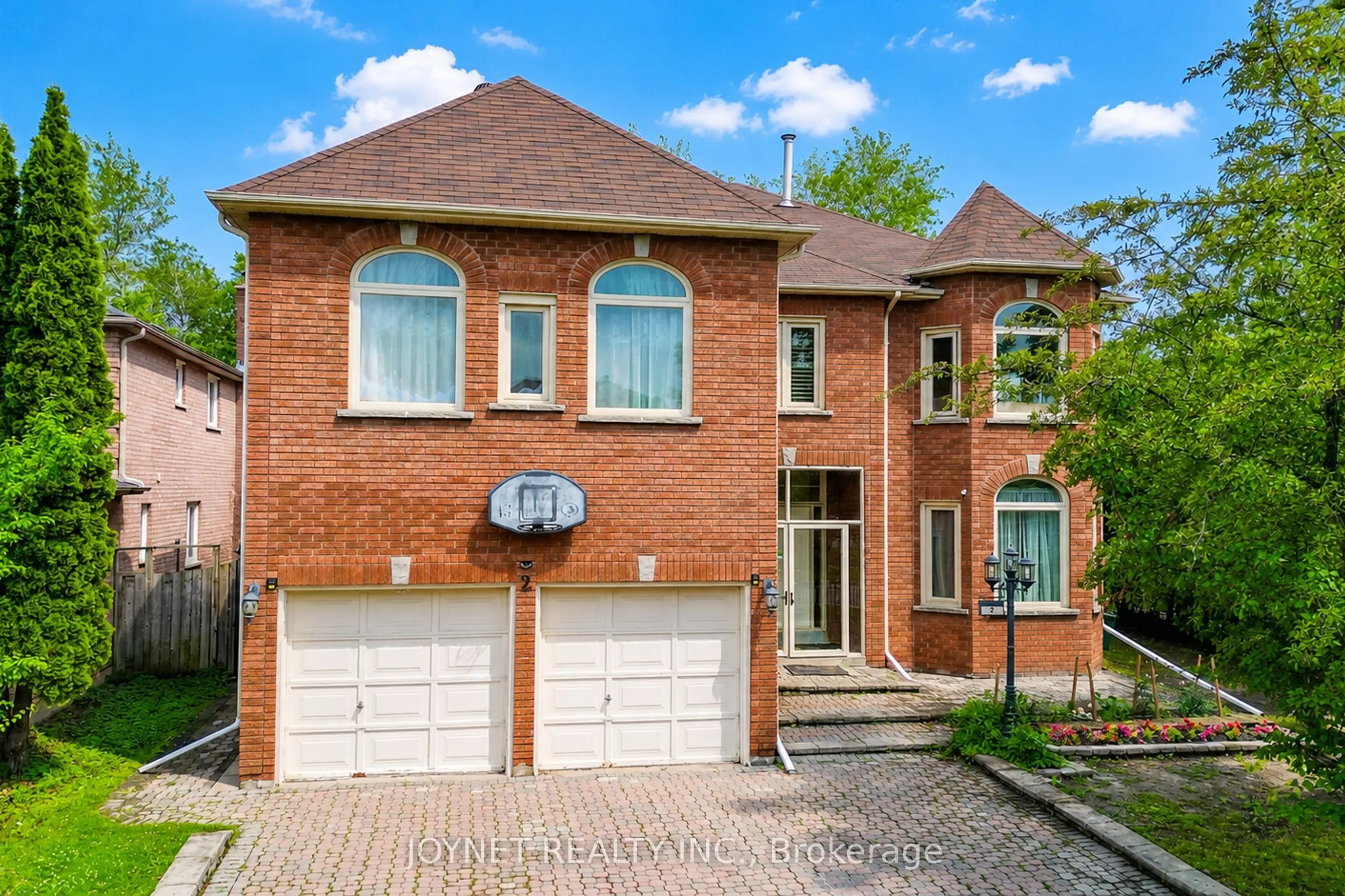 Detached Home For Sale | N13525990