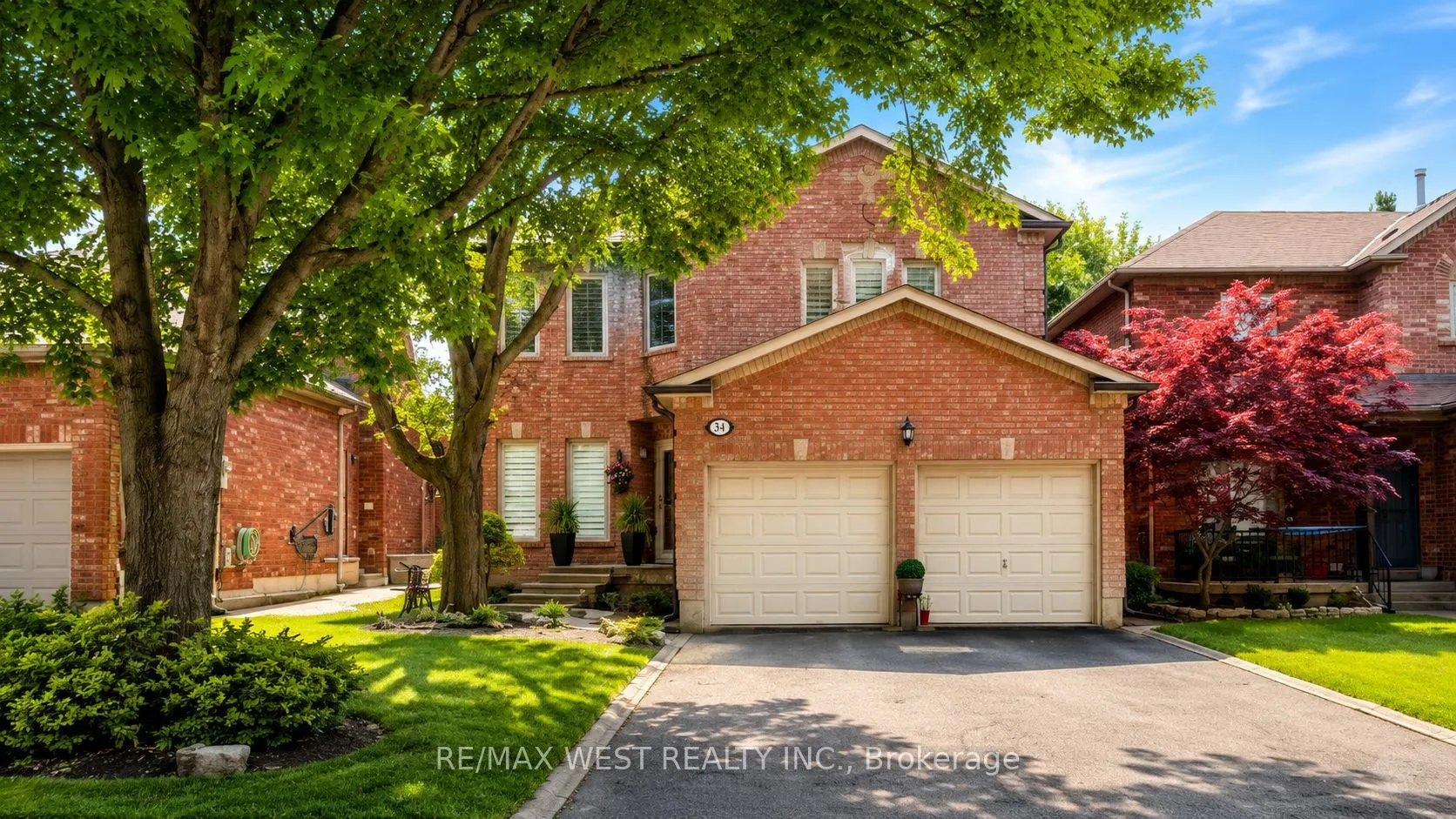 Detached Home For Sale | N13527078