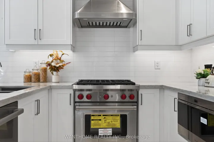 10 Abbey Hill Lane E, Markham, ON L6C 3L5