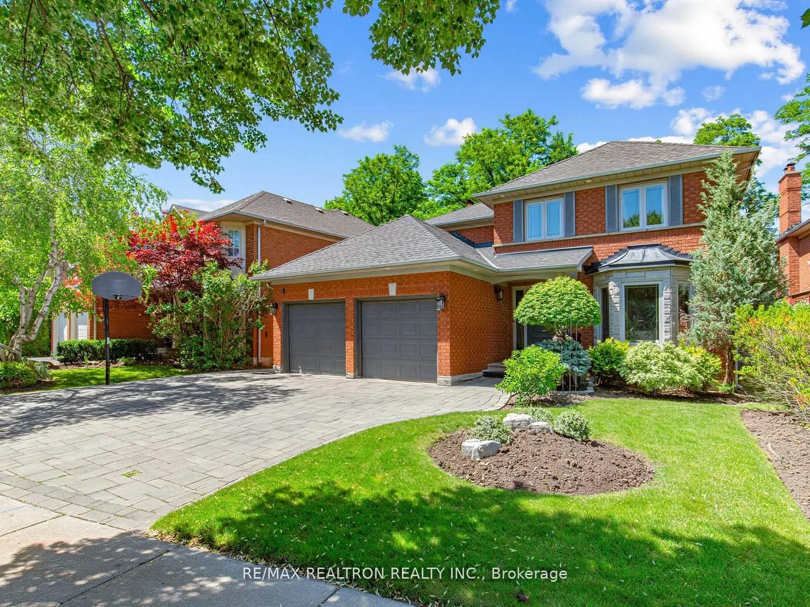 Detached Home For Sale | N13529932