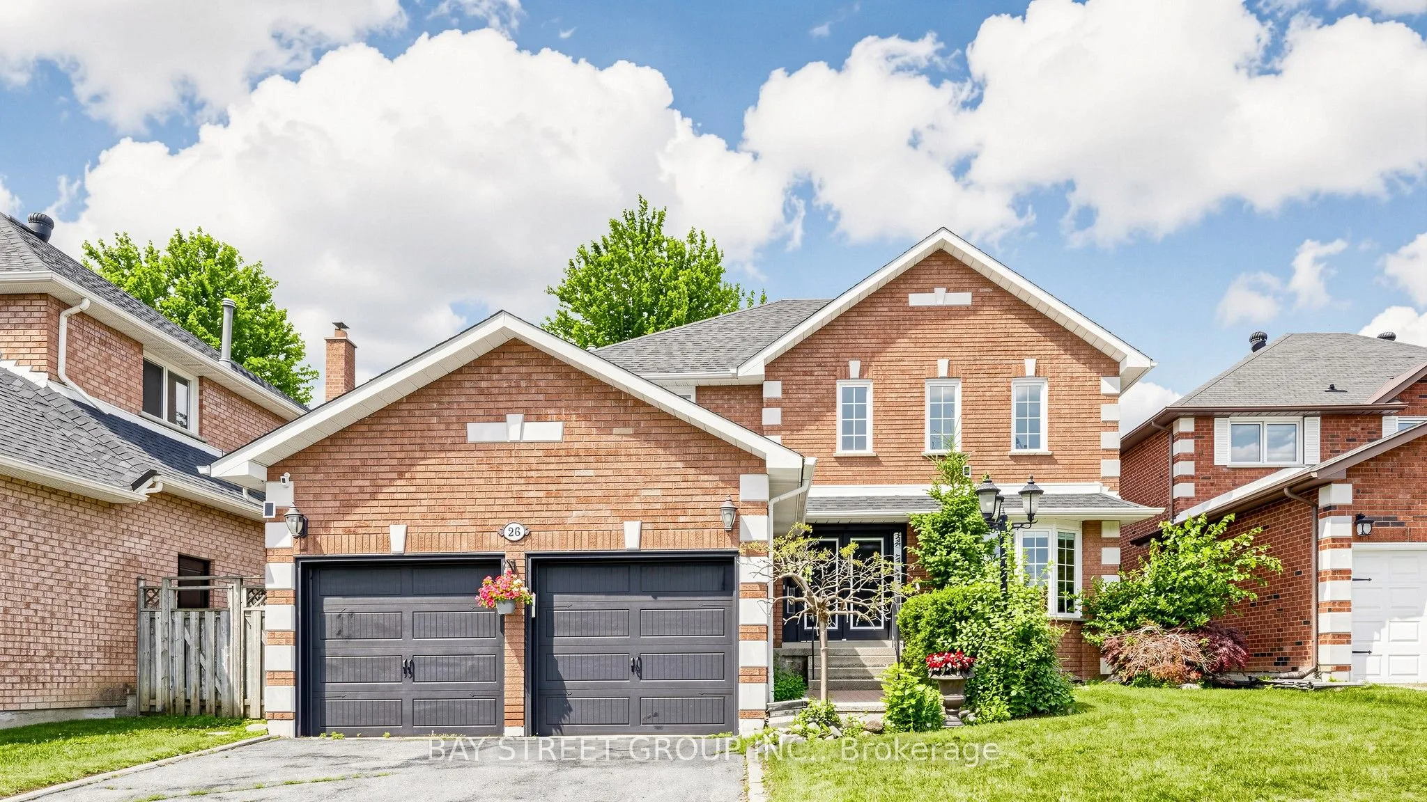 Detached Home For Sale | N13530306