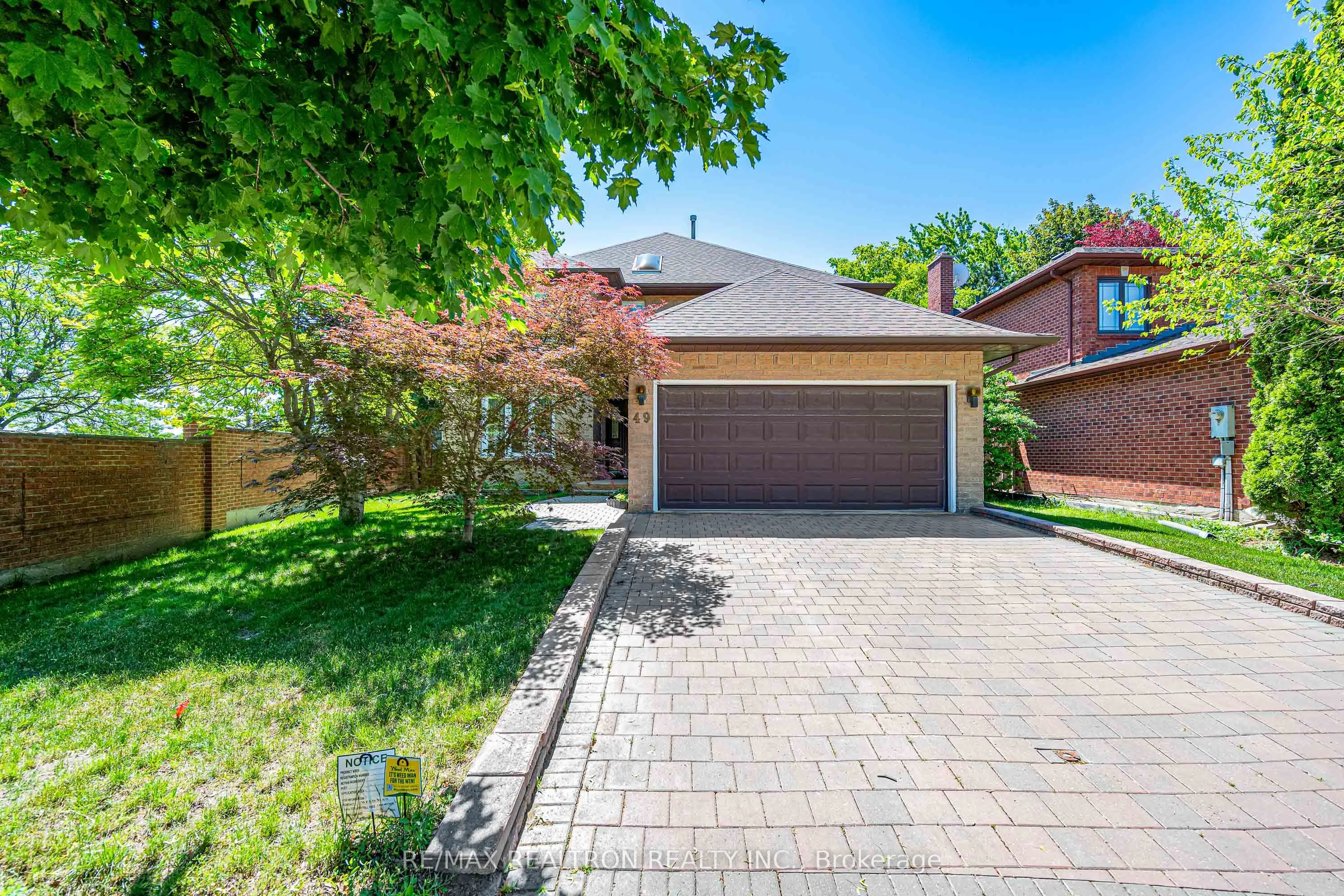Detached Home For Sale | N13533402