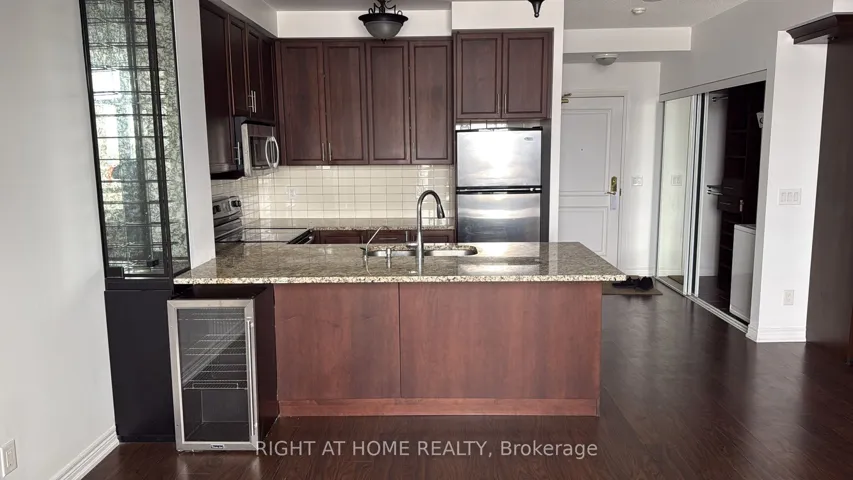 9245 Jane Street 701, Vaughan, ON L6A 0J9