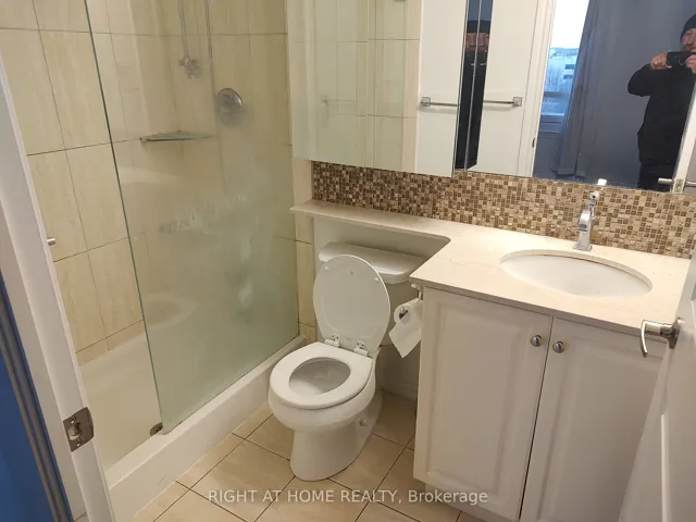 9245 Jane Street 701, Vaughan, ON L6A 0J9