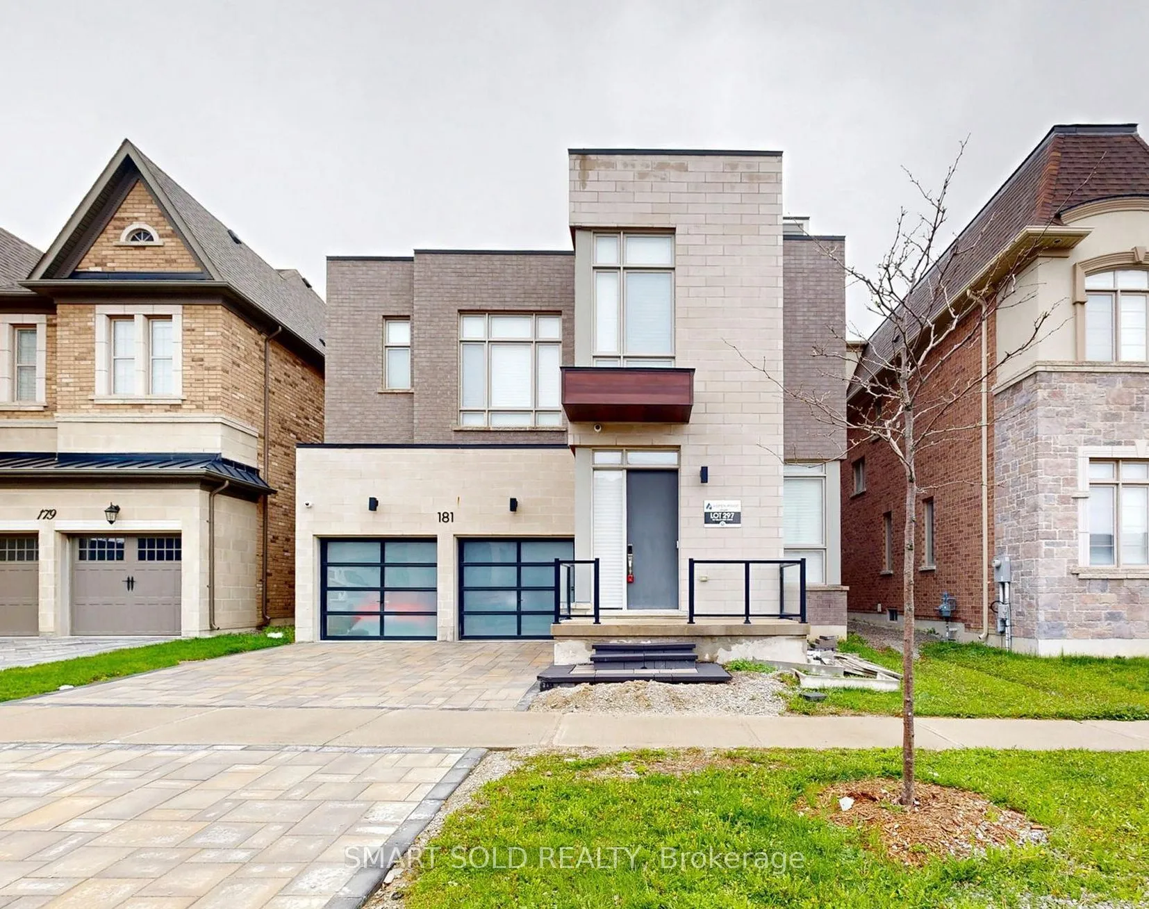 Detached Home For Sale | N13535950