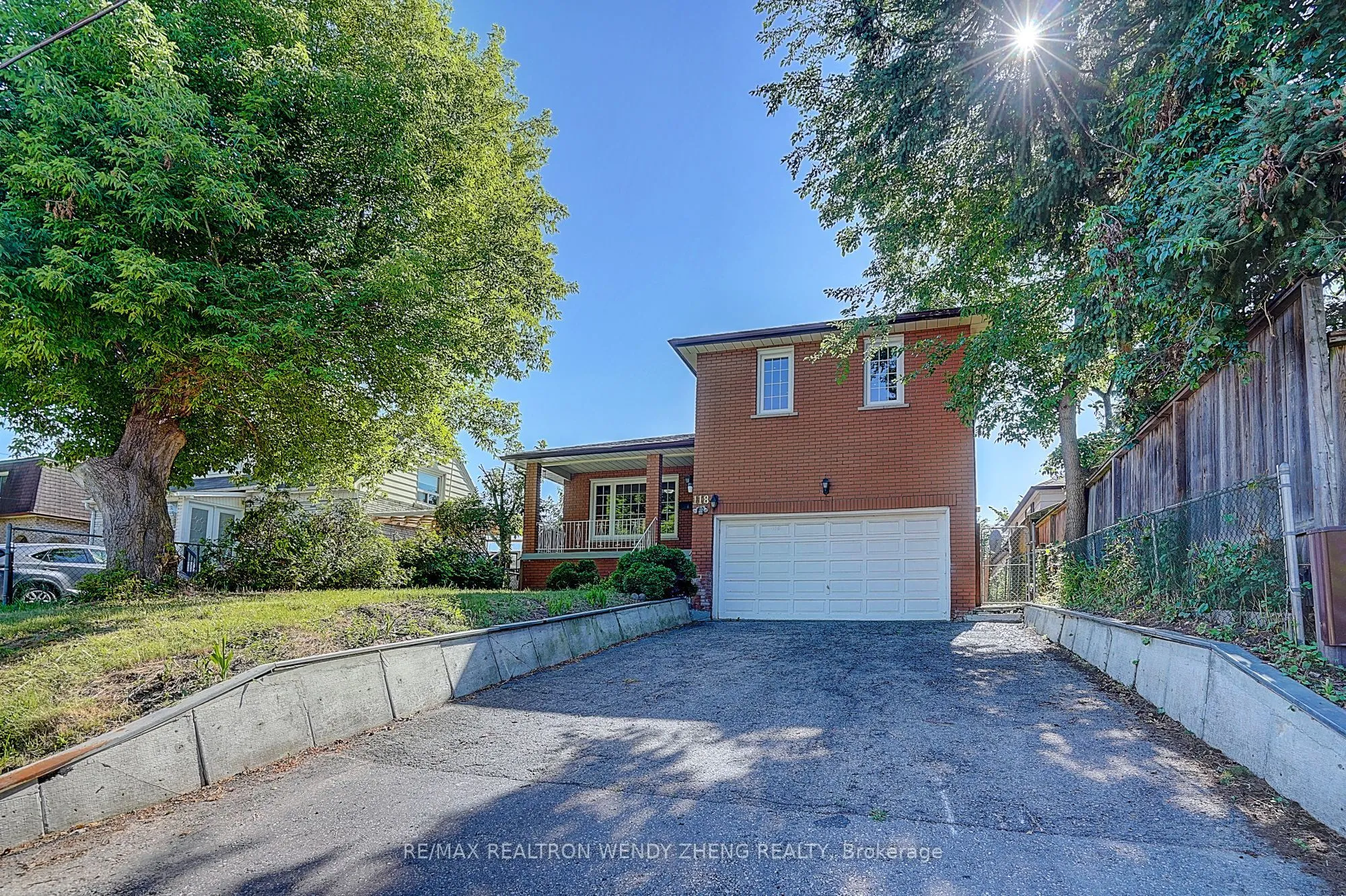 Detached Home For Sale | N13536840