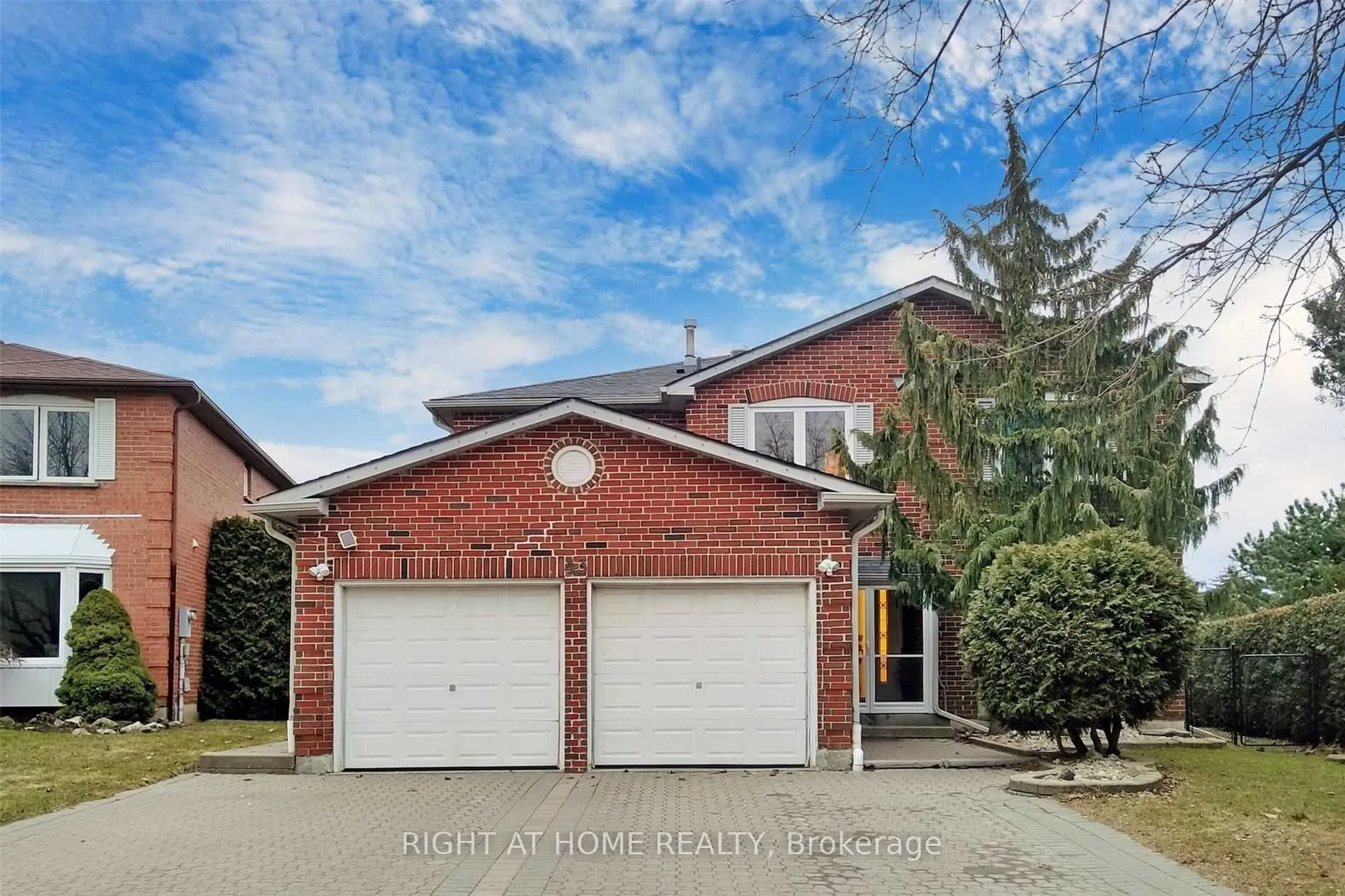 Detached Home For Lease | N13538704