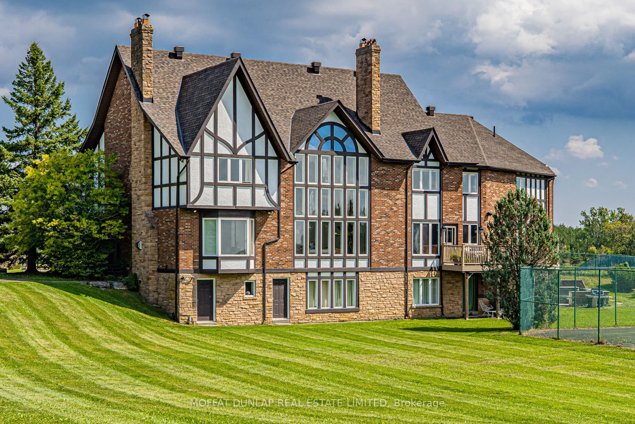 Detached Home For Sale | N13539190
