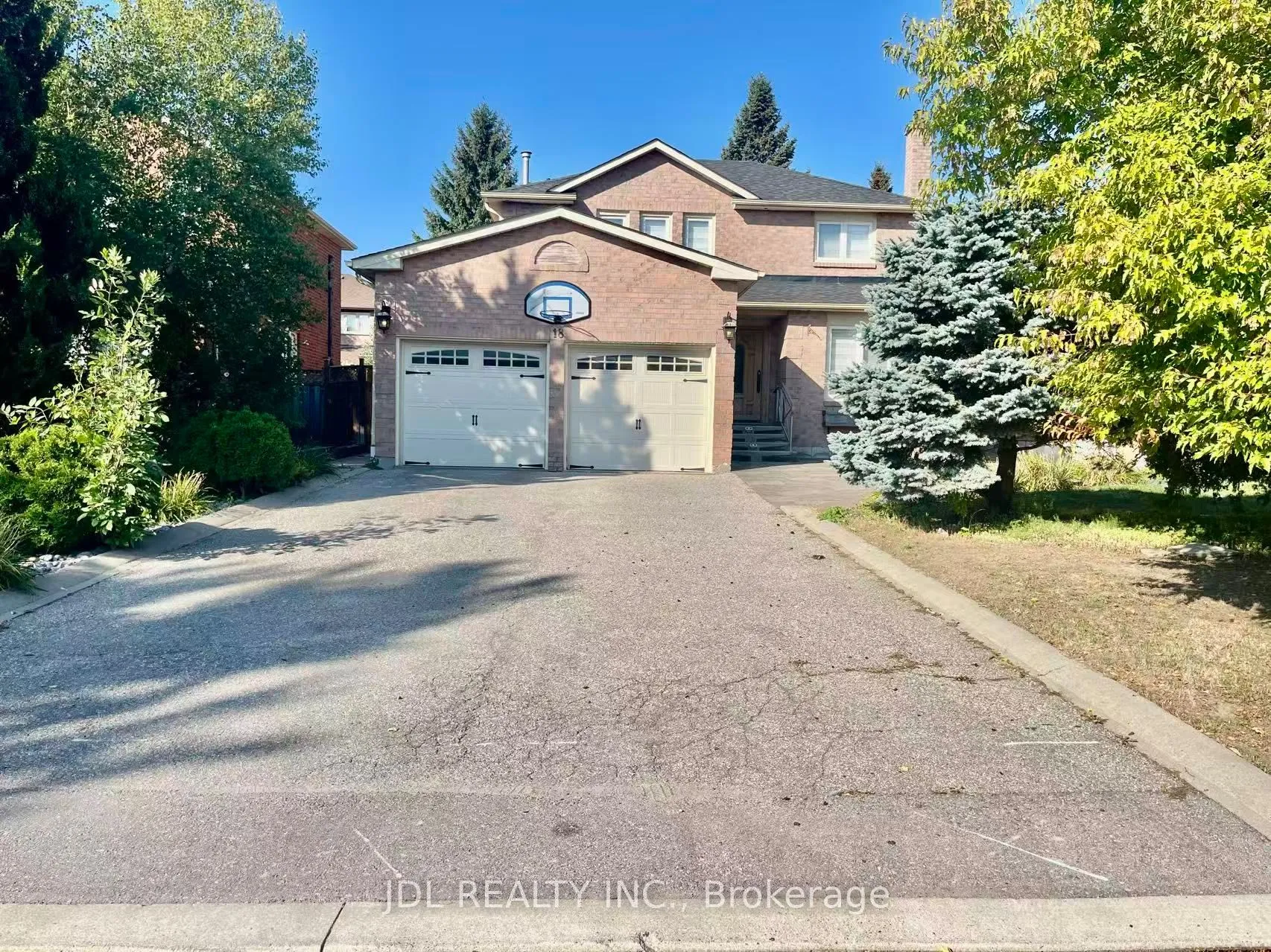 Detached Home For Lease | N13543064
