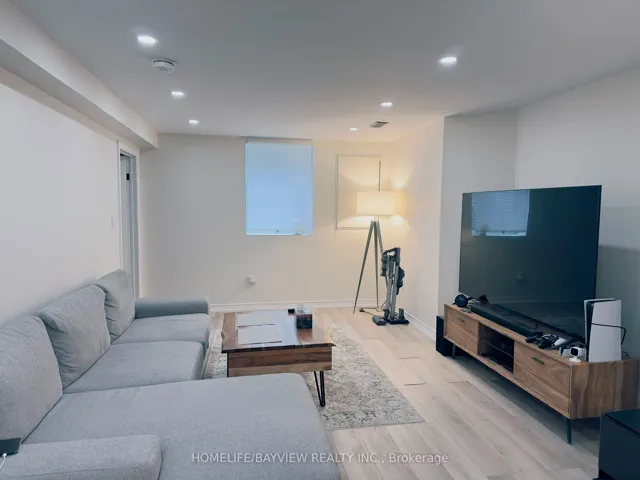 128 Adam Place Lower Unit, Newmarket, ON L3Y 8C4