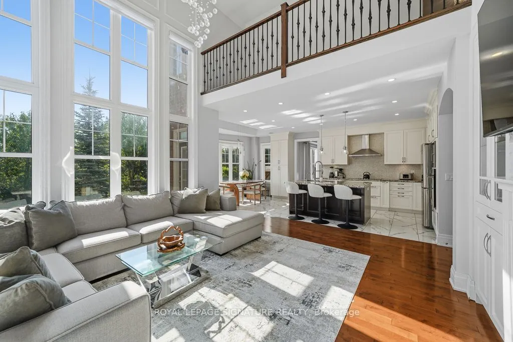 Detached Home For Lease | N13545378