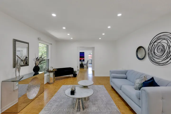 62 Aberfeldy Crescent, Markham, ON L3T 4C4