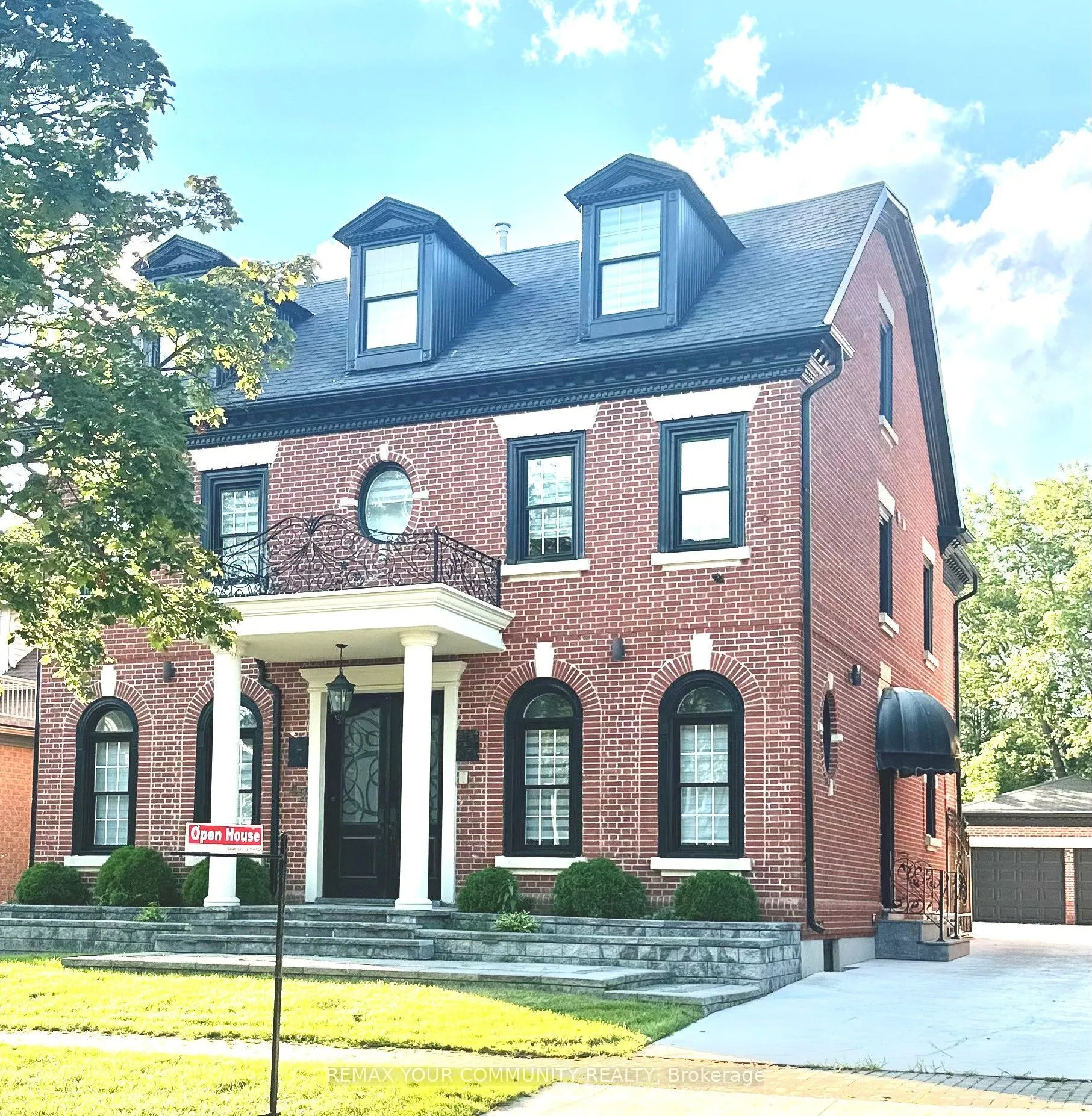 Detached Home For Sale | N13549136