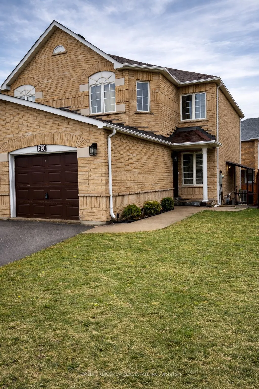 Semi-Detached Home For Sale | N13550874