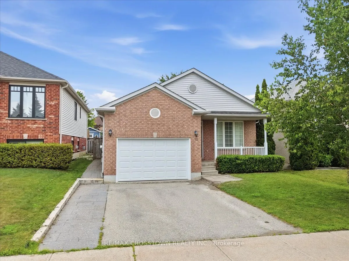 Detached Home For Sale | N13552178