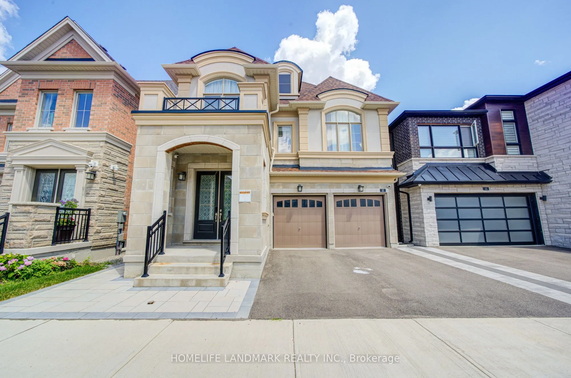 Detached Home For Lease | N13553326
