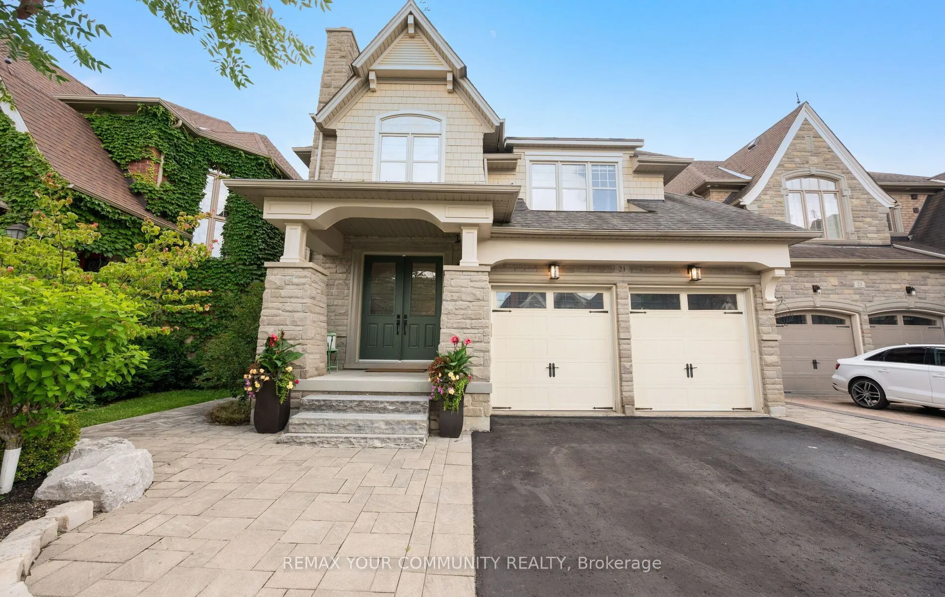Detached Home For Sale | N13555770