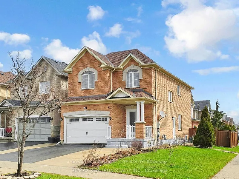 Detached Home For Lease | N13557712