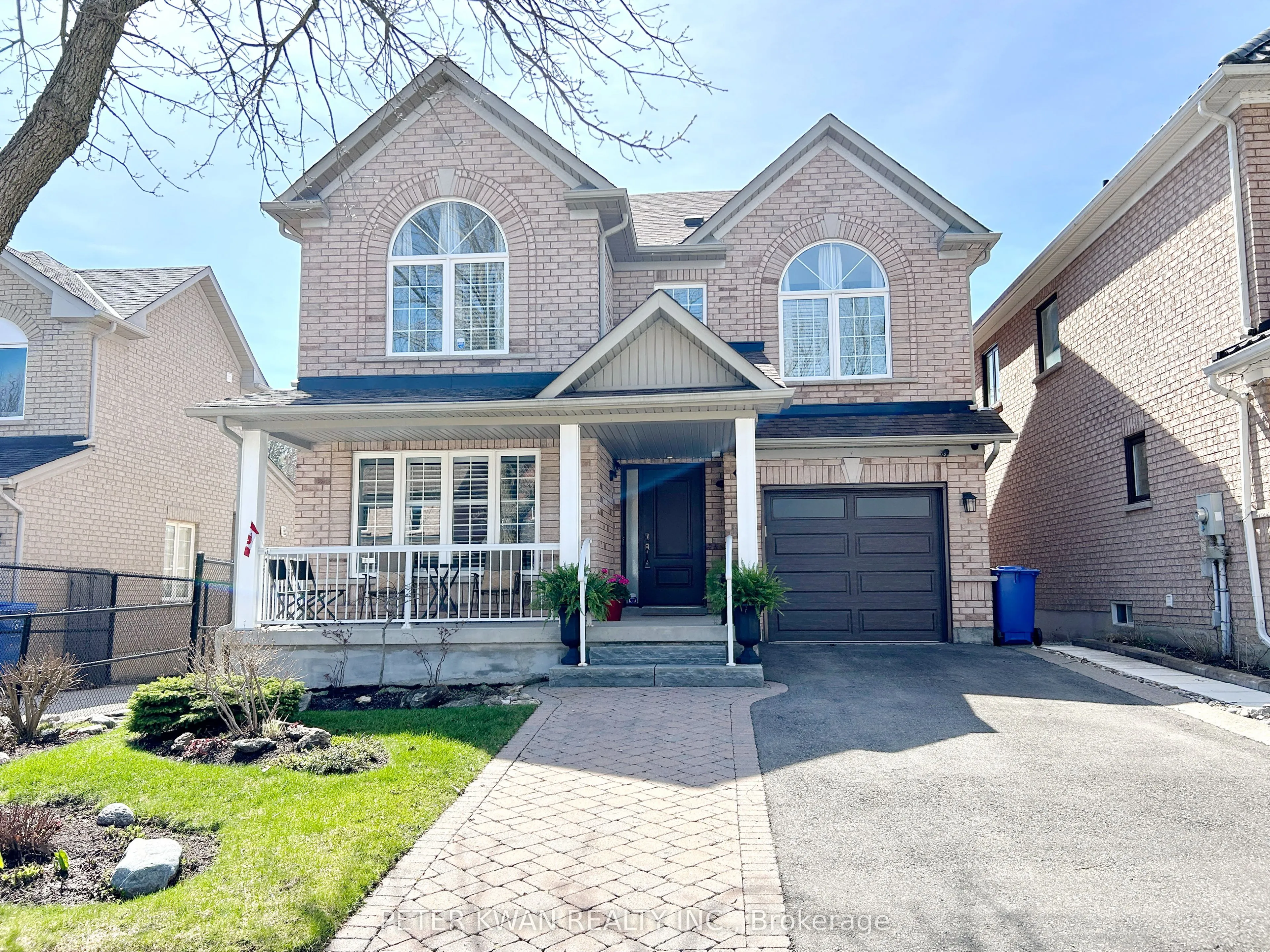 Detached Home For Sale | N13558144