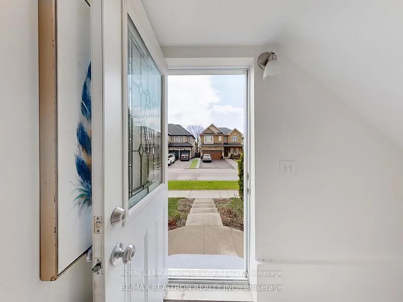 Detached Home For Lease | N13558416