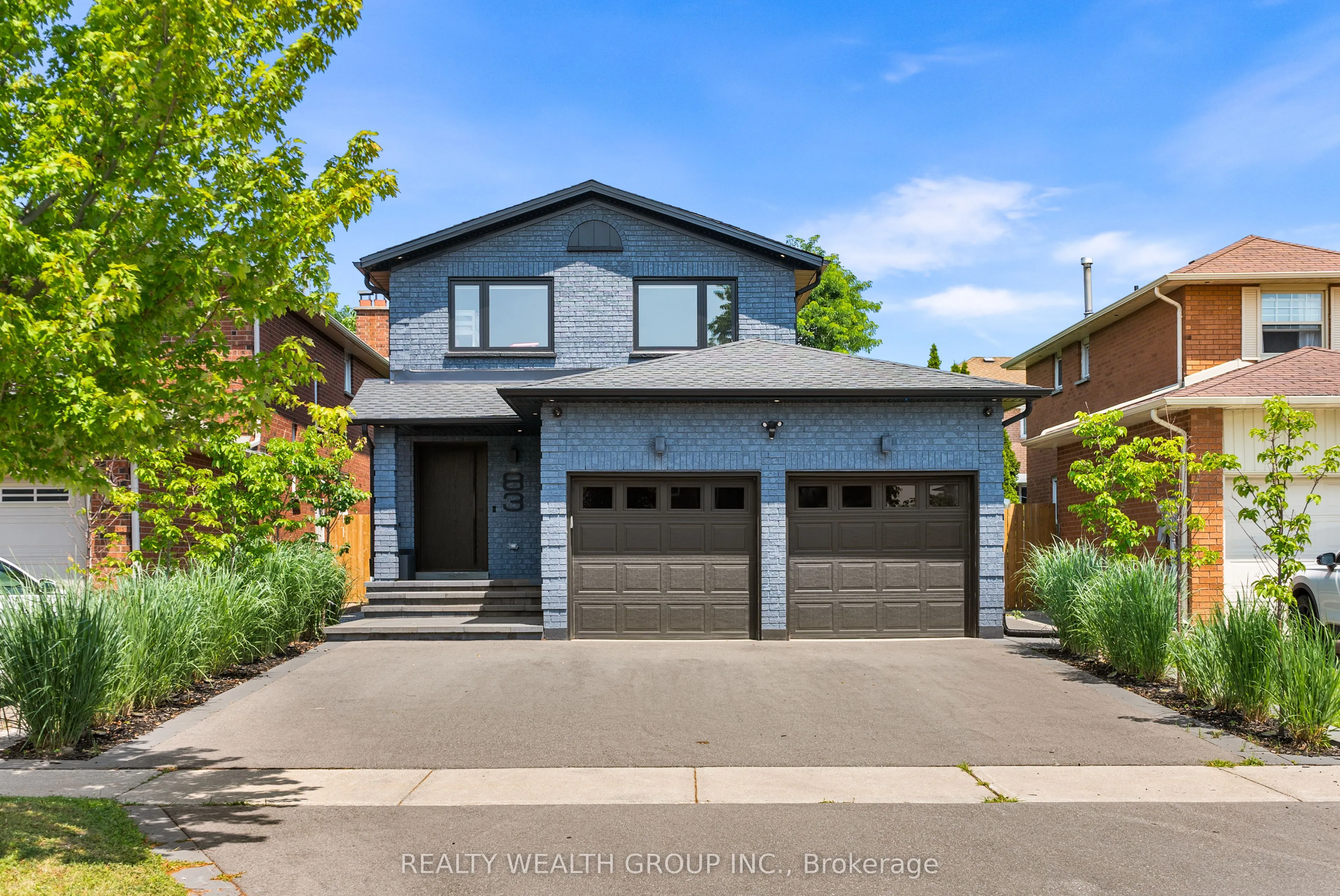 Detached Home For Sale | N13558944