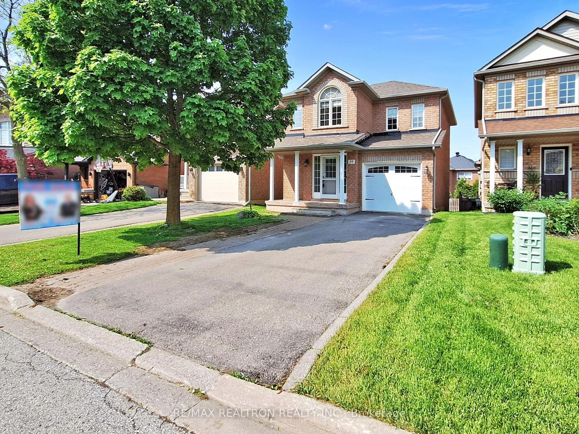 Detached Home For Sale | N13561874