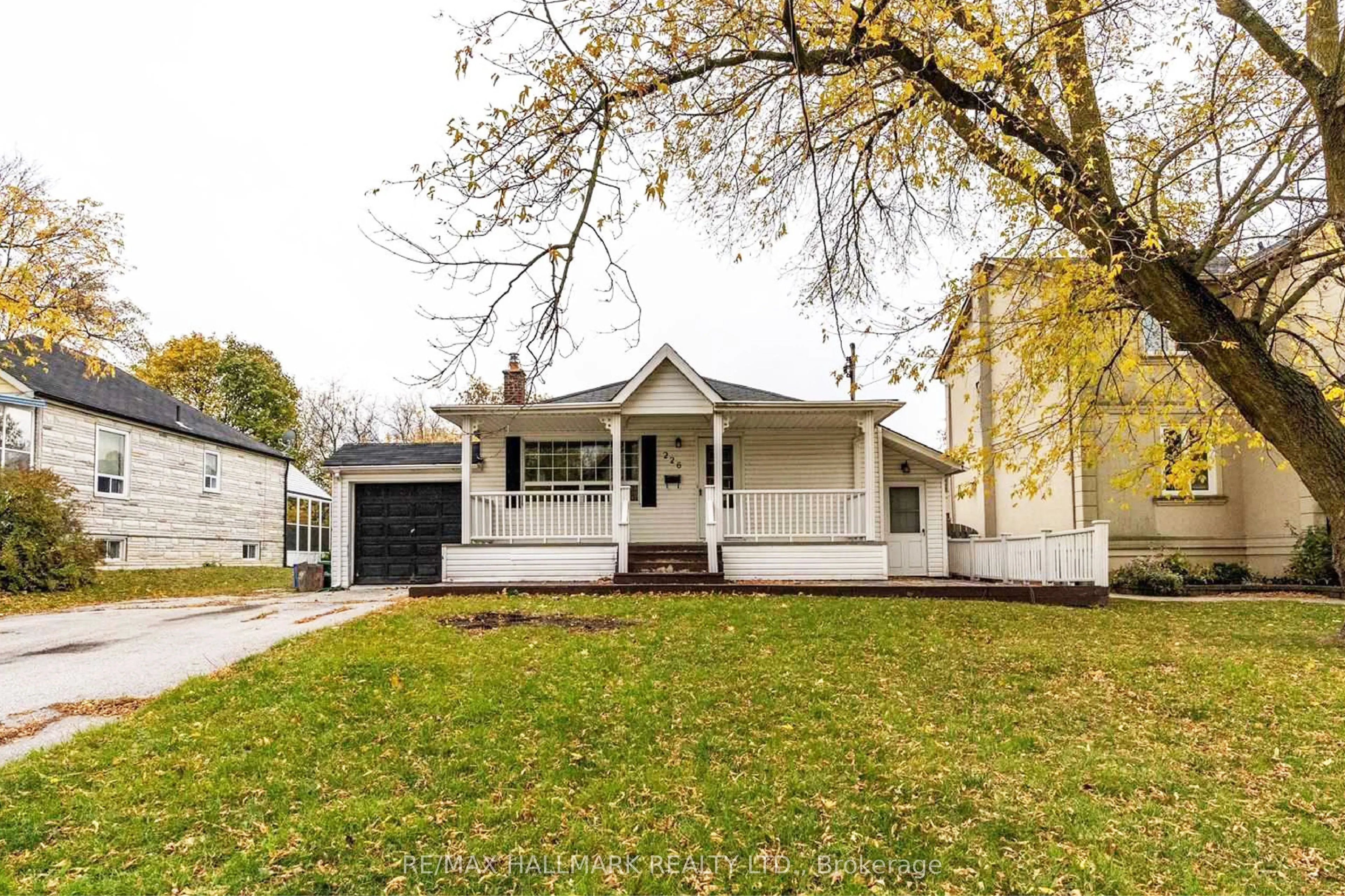 Detached Home For Sale | N13562048