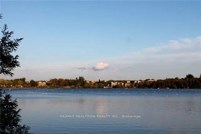 Detached Home For Sale | N13567246