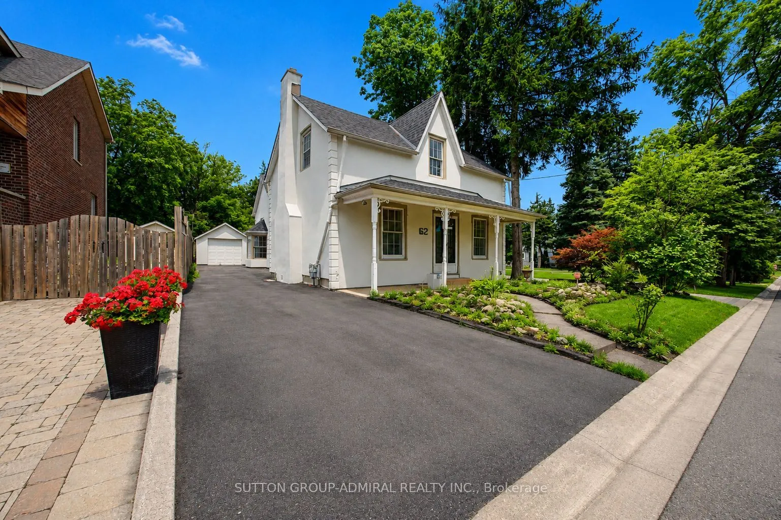 Detached Home For Sale | N13573746