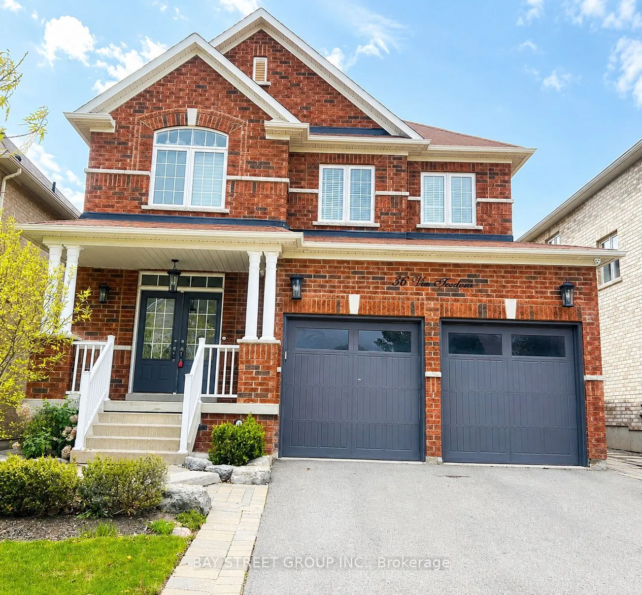 Detached Home For Lease | N13576970