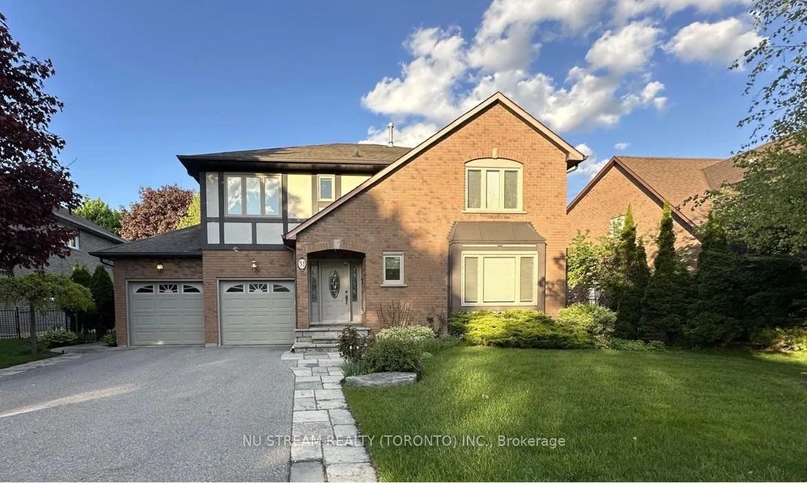 Detached Home For Lease | N13581482