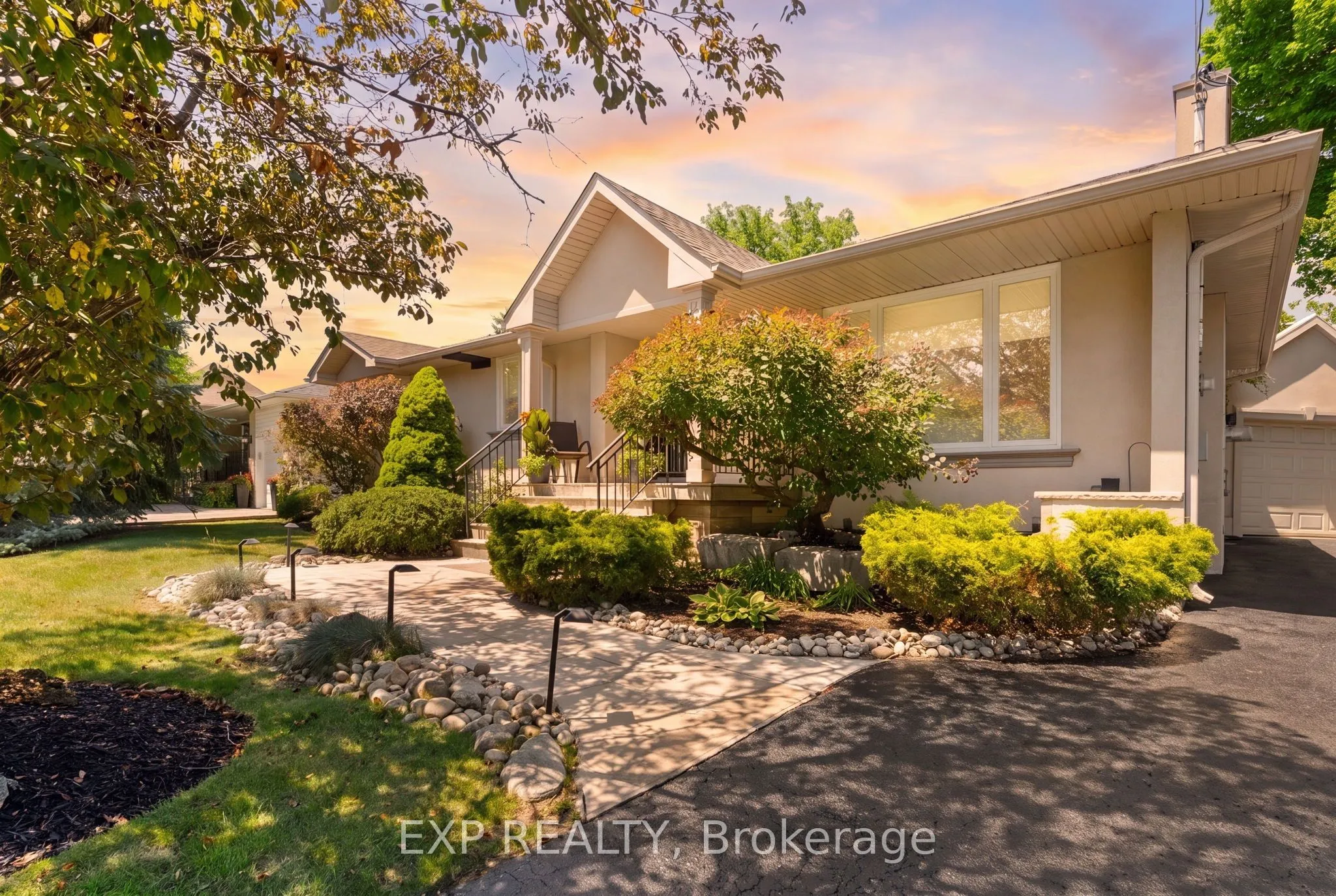 Detached Home For Sale | N13583598