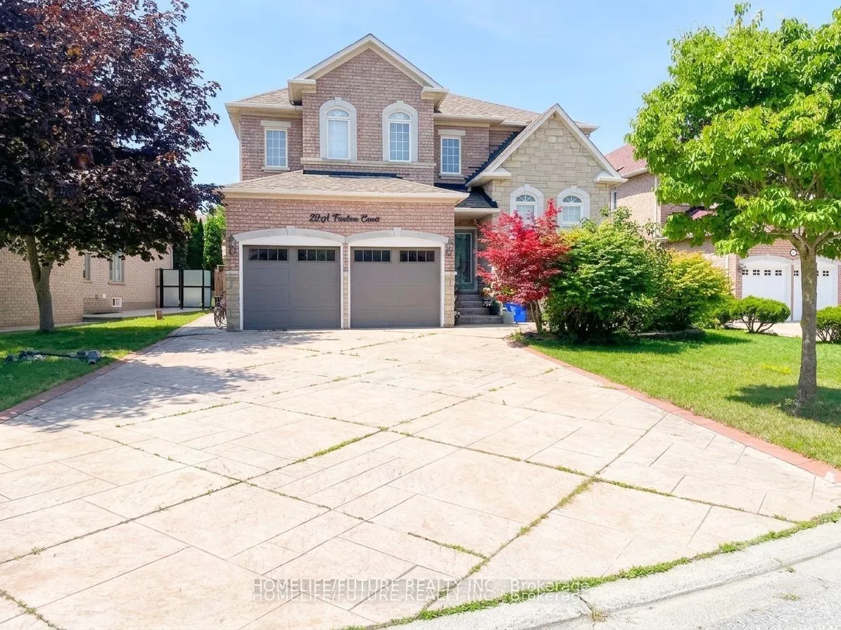 Detached Home For Lease | N13586470