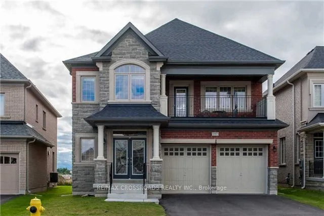 Detached Home For Lease | N13586544