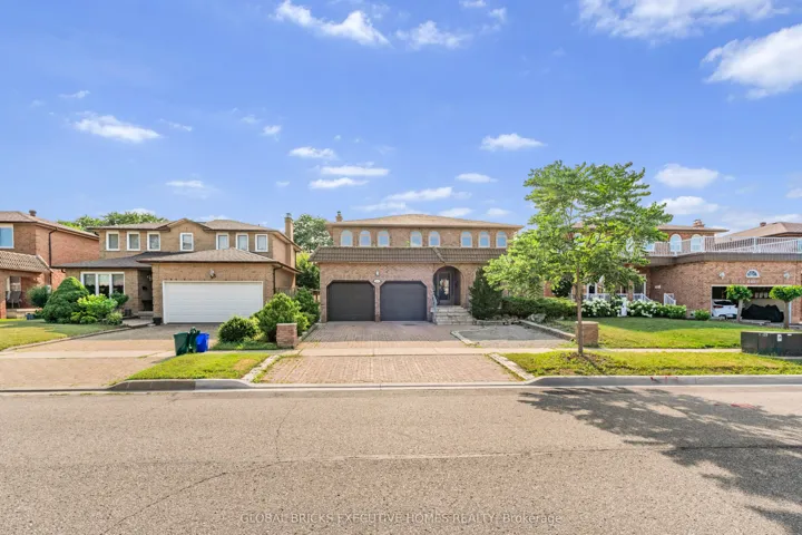 99 Benjamin Drive, Vaughan, ON L4L 1H7