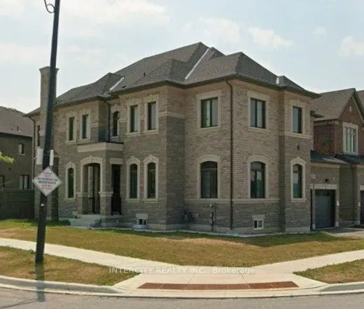 Detached Home For Sale | N13593180