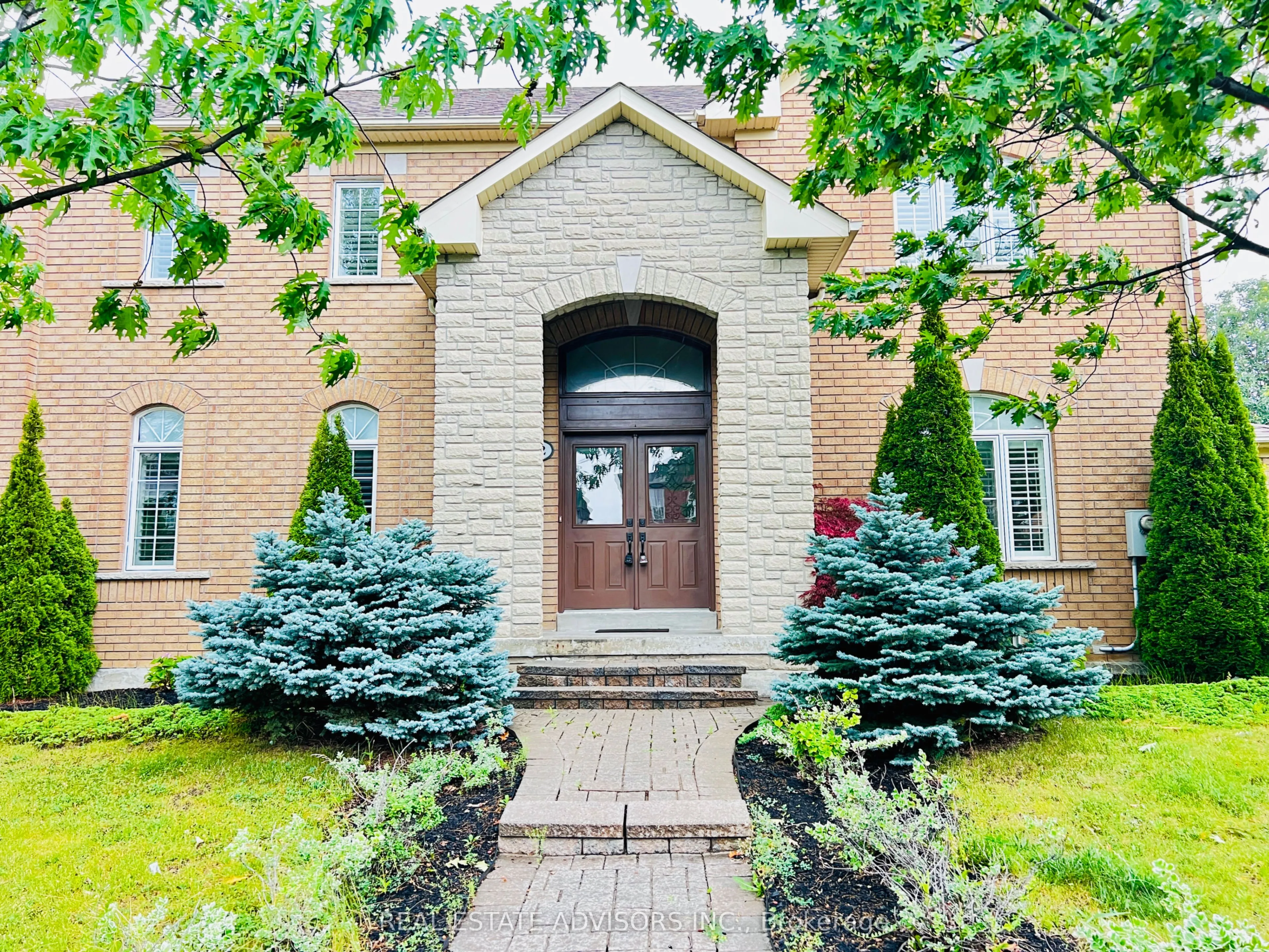 Detached Home For Lease | N13595942