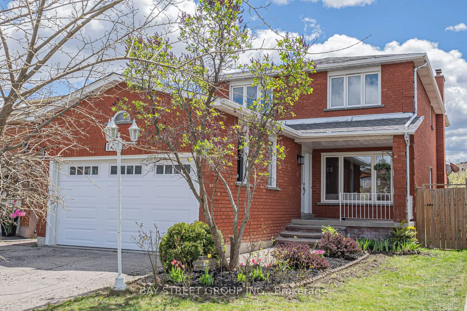 Detached Home For Sale | N13596124