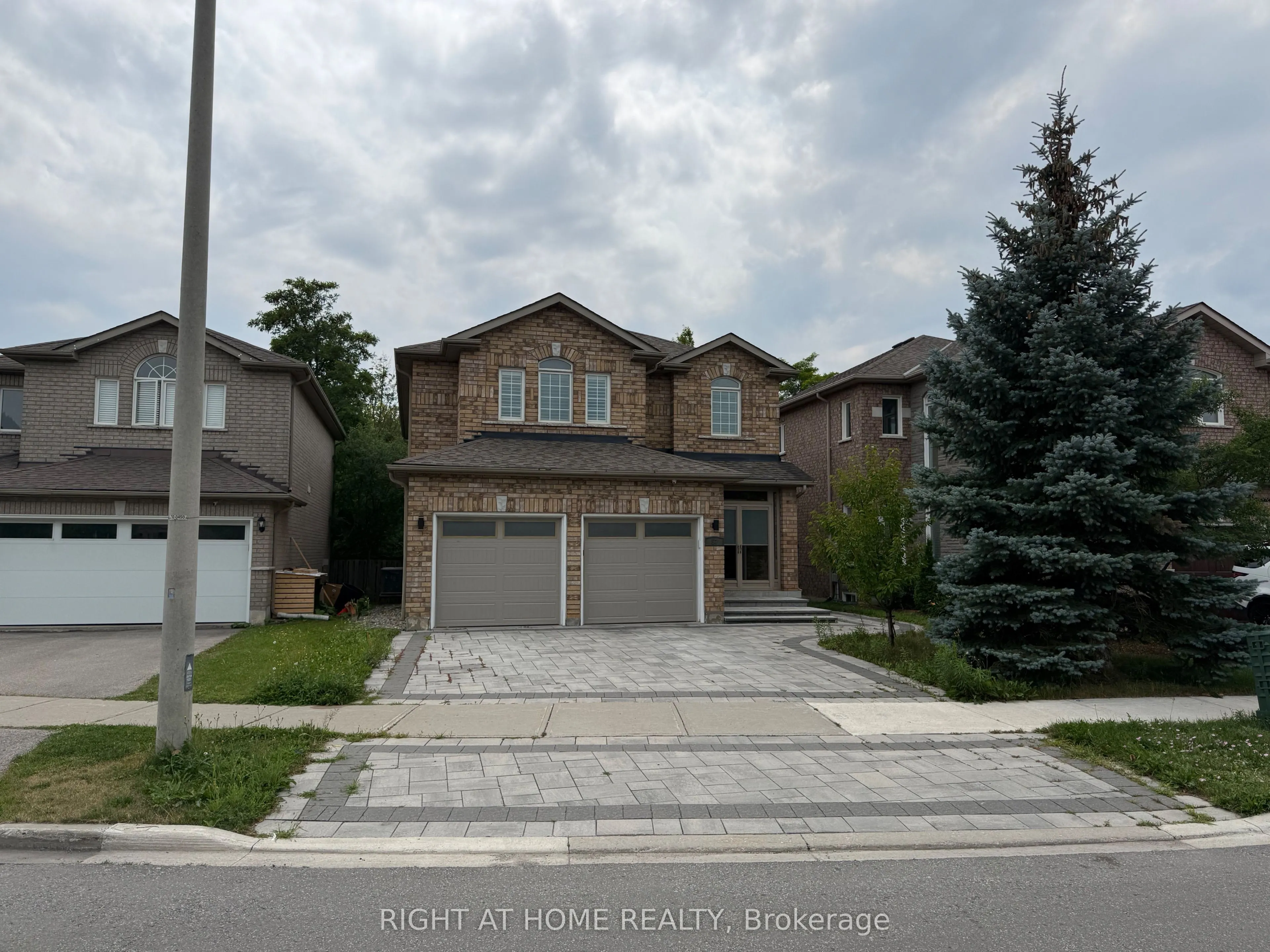 Detached Home For Lease | N13603966
